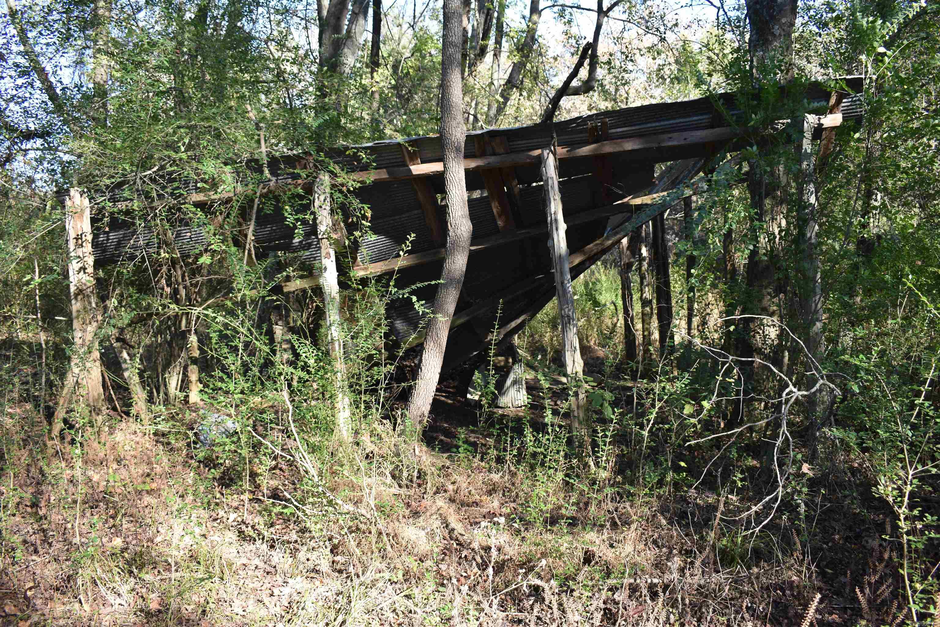 Metes & Bounds - Land