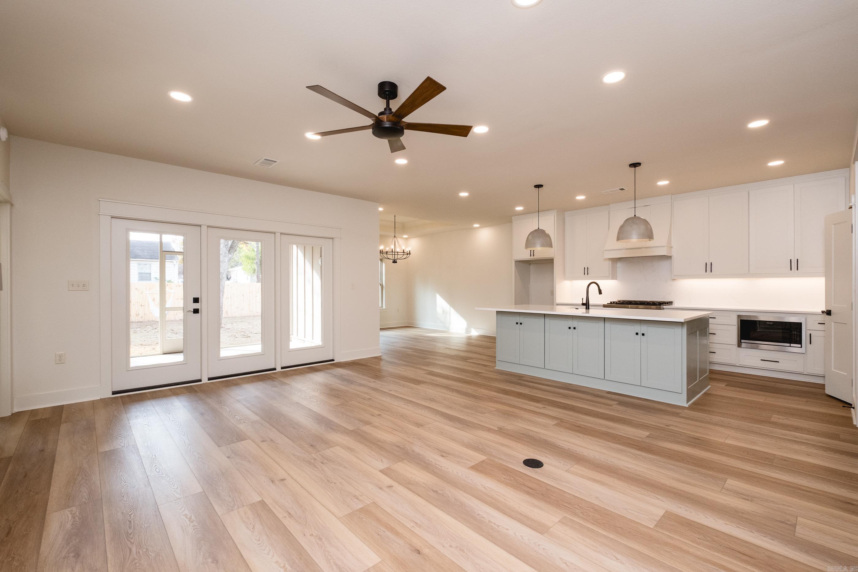 CAMMACK WOODS - Residential