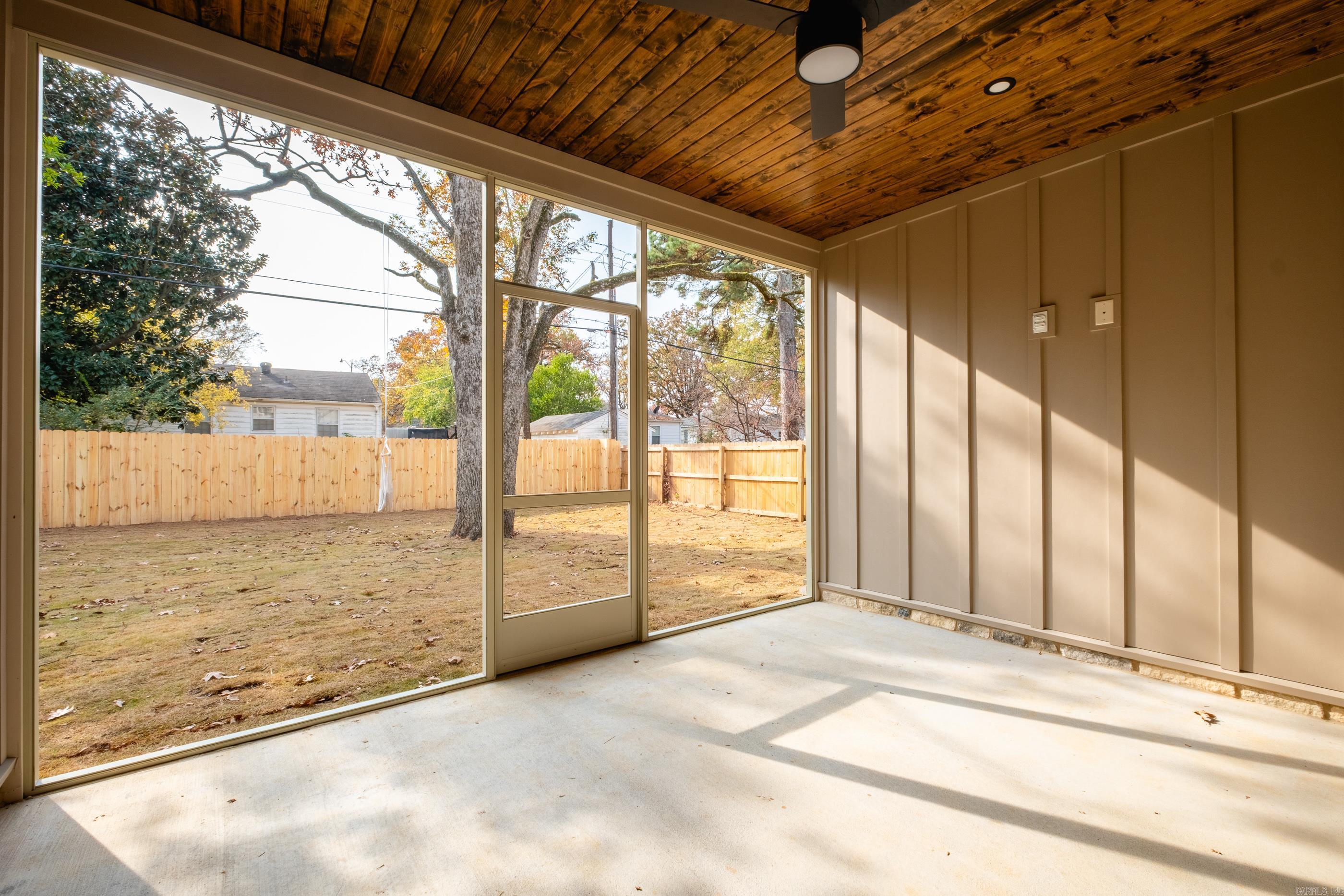 CAMMACK WOODS - Residential