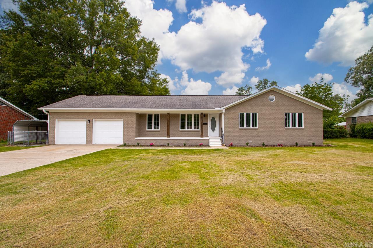 INDIANHEAD LAKES EST - Residential
