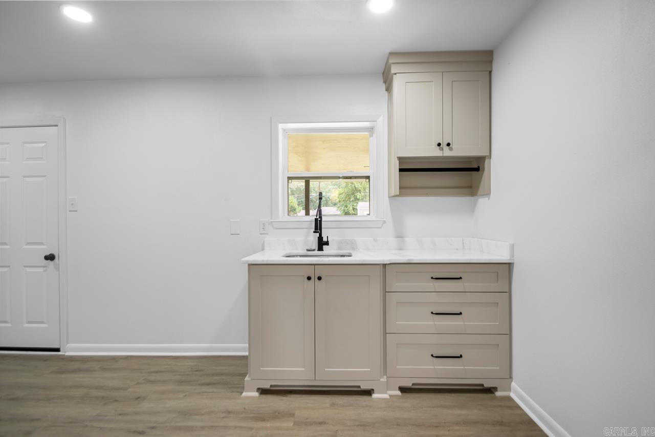 INDIANHEAD LAKES EST - Residential