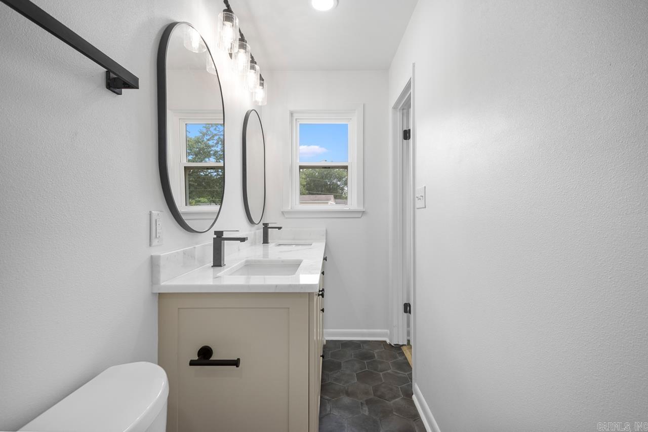 INDIANHEAD LAKES EST - Residential