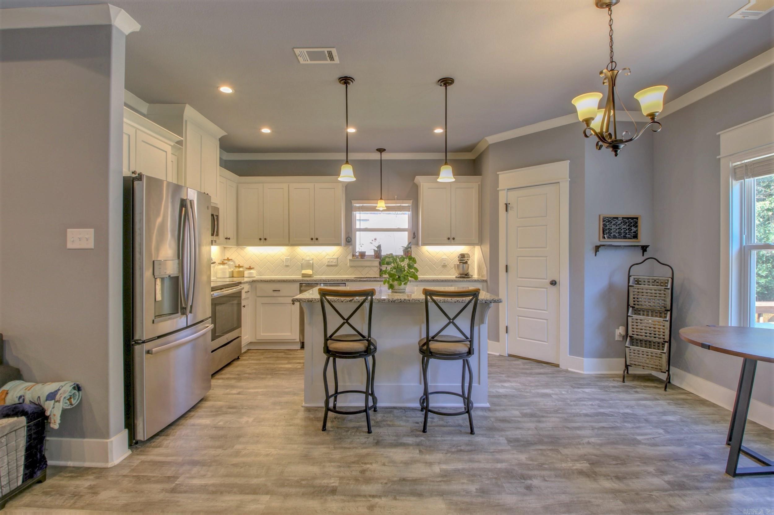 Base Meadows - Residential Lease