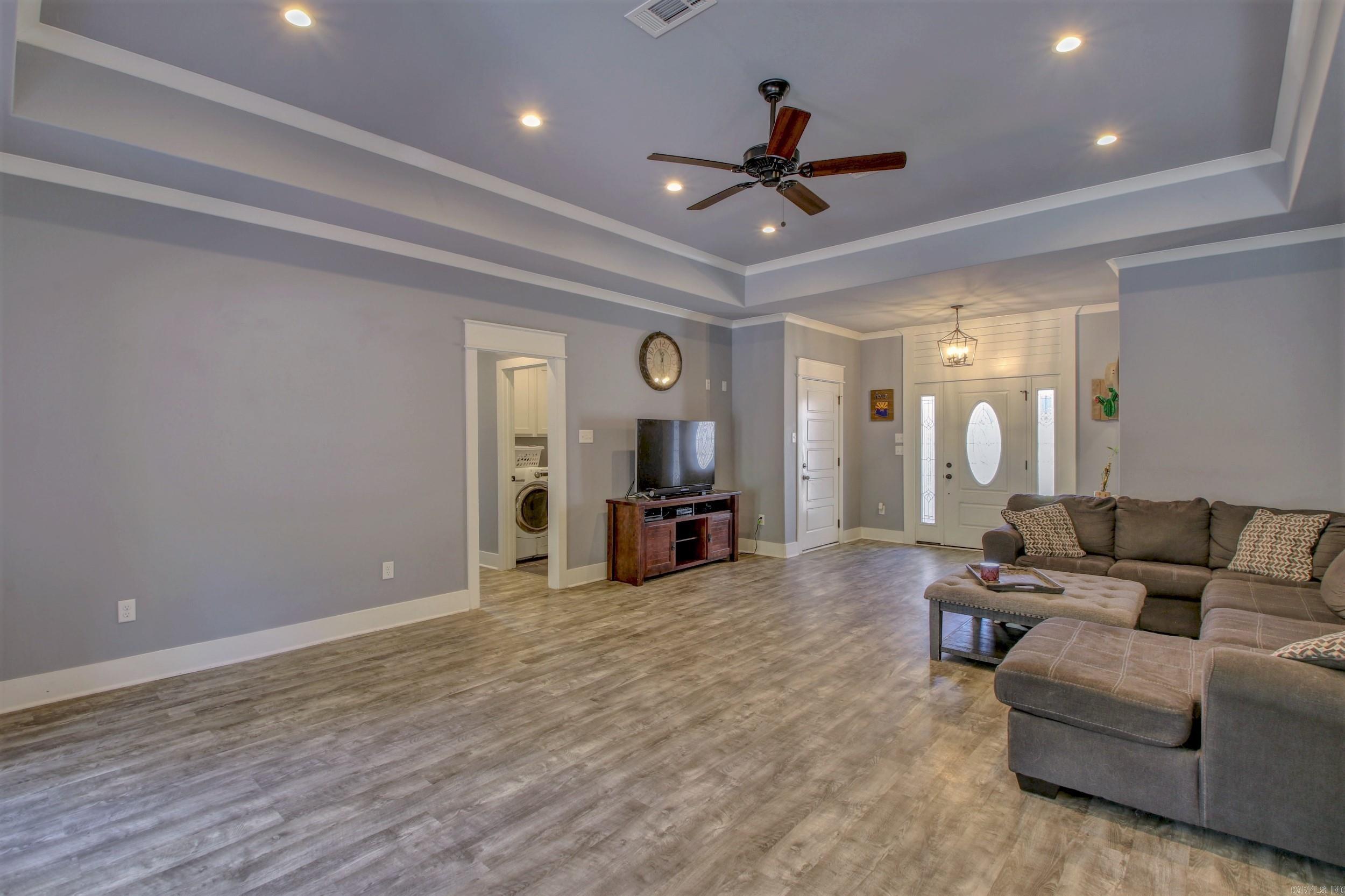 Base Meadows - Residential Lease