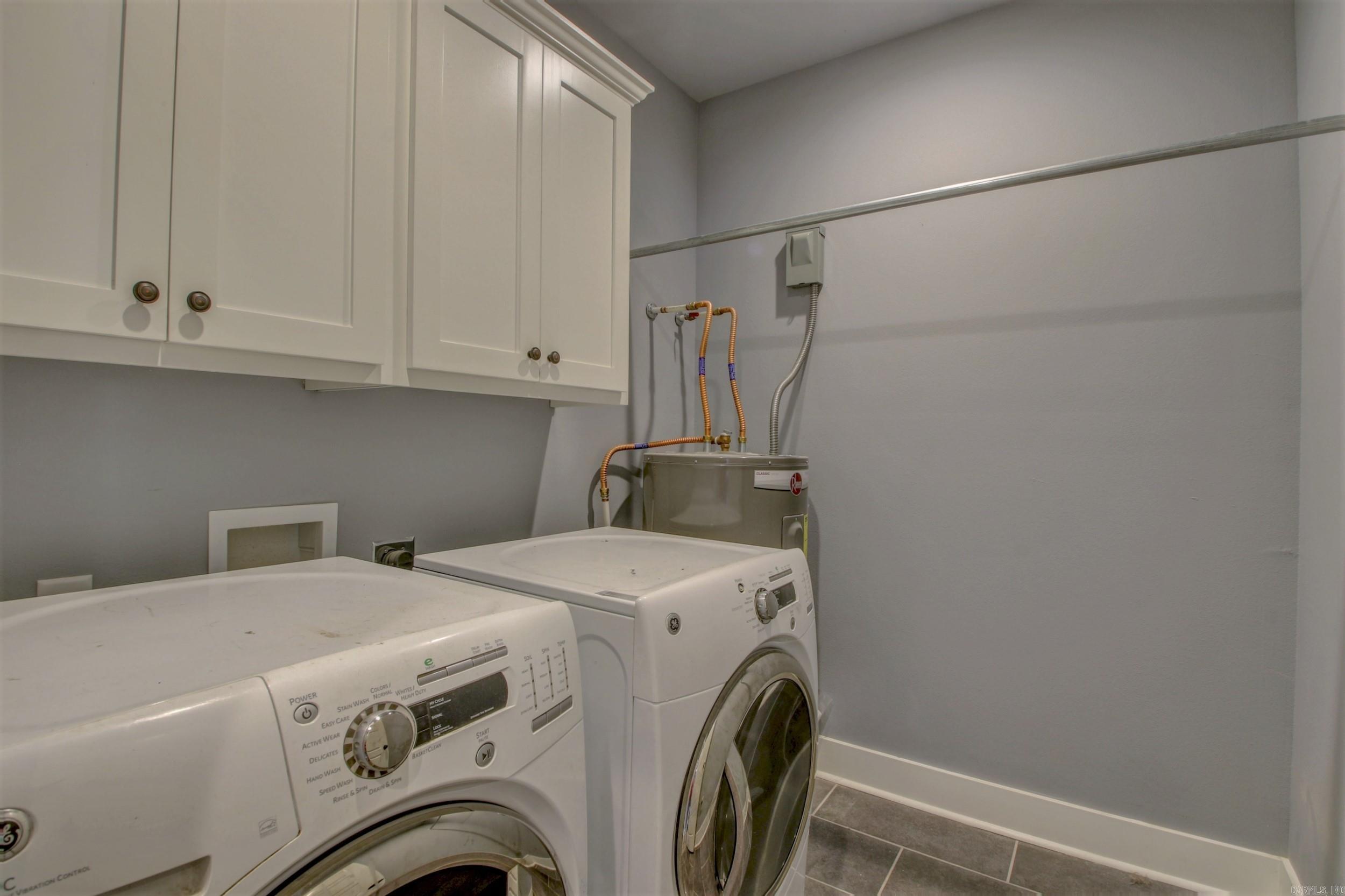 Base Meadows - Residential Lease