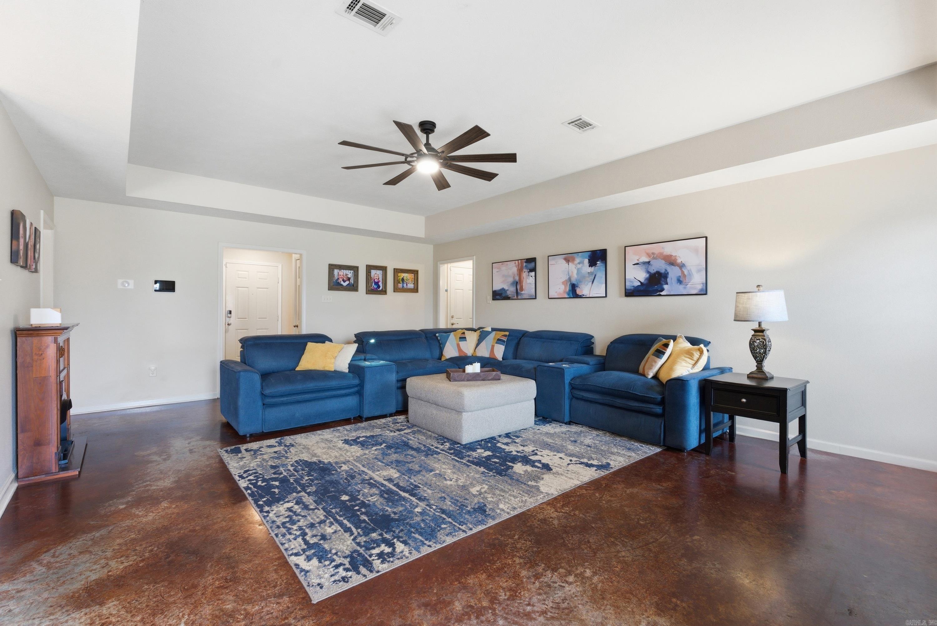 HUNTER HEIGHTS - Residential