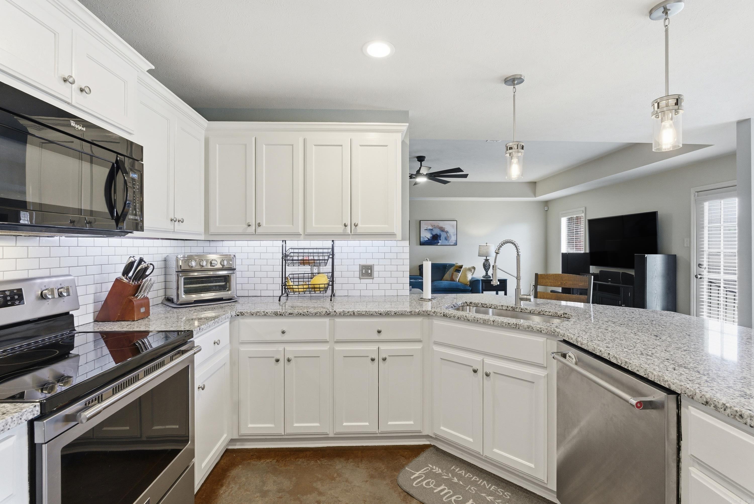 HUNTER HEIGHTS - Residential