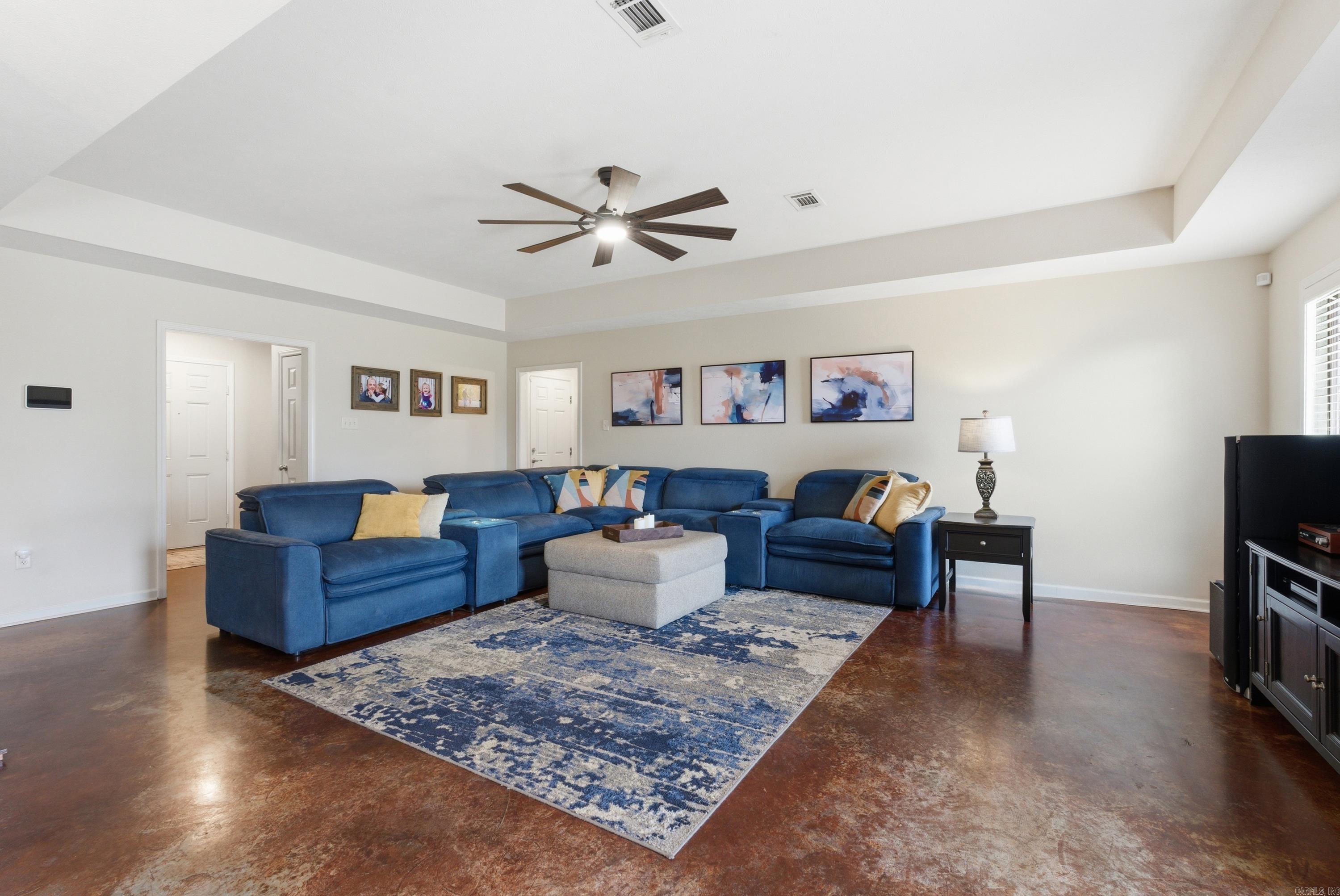 HUNTER HEIGHTS - Residential