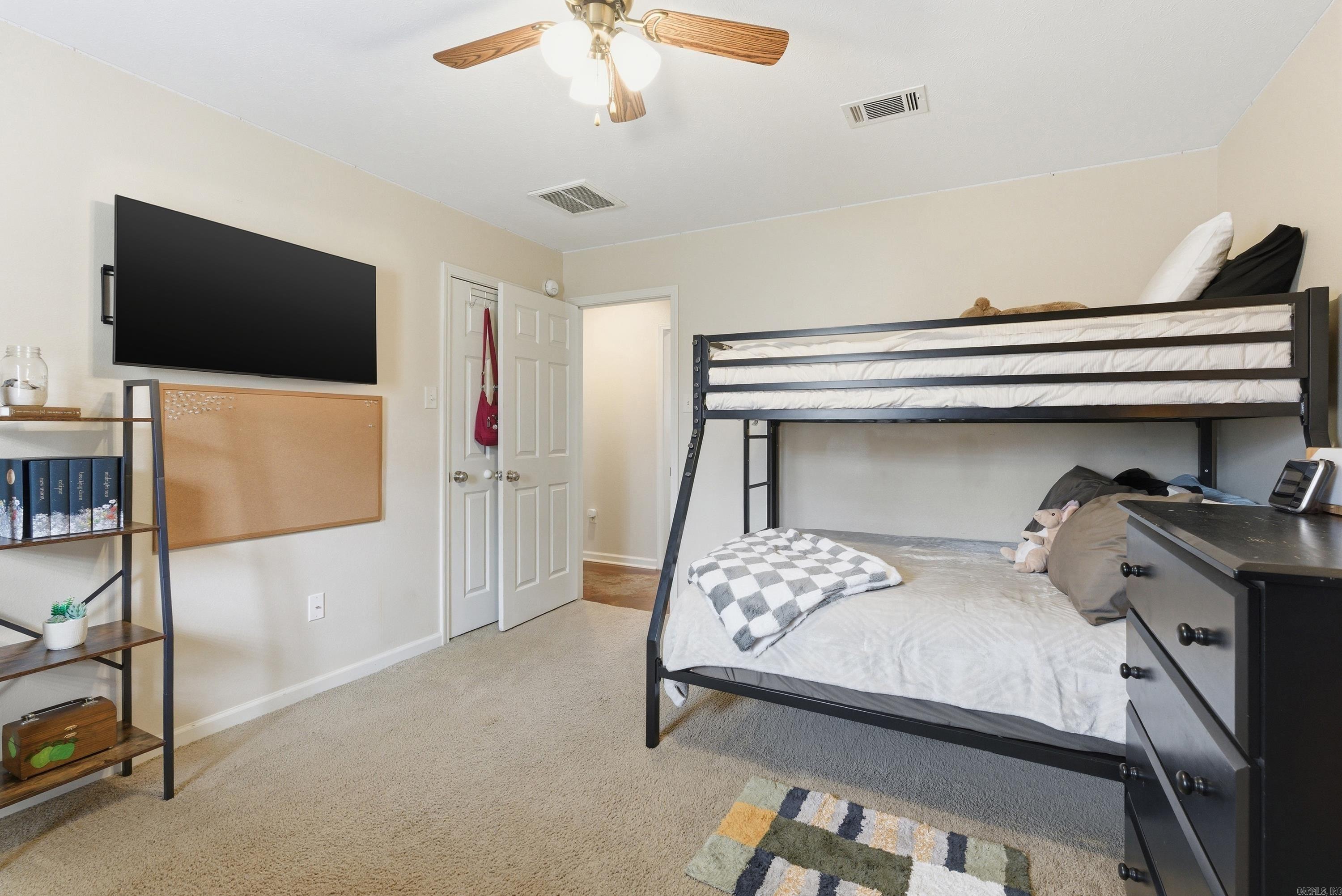 HUNTER HEIGHTS - Residential