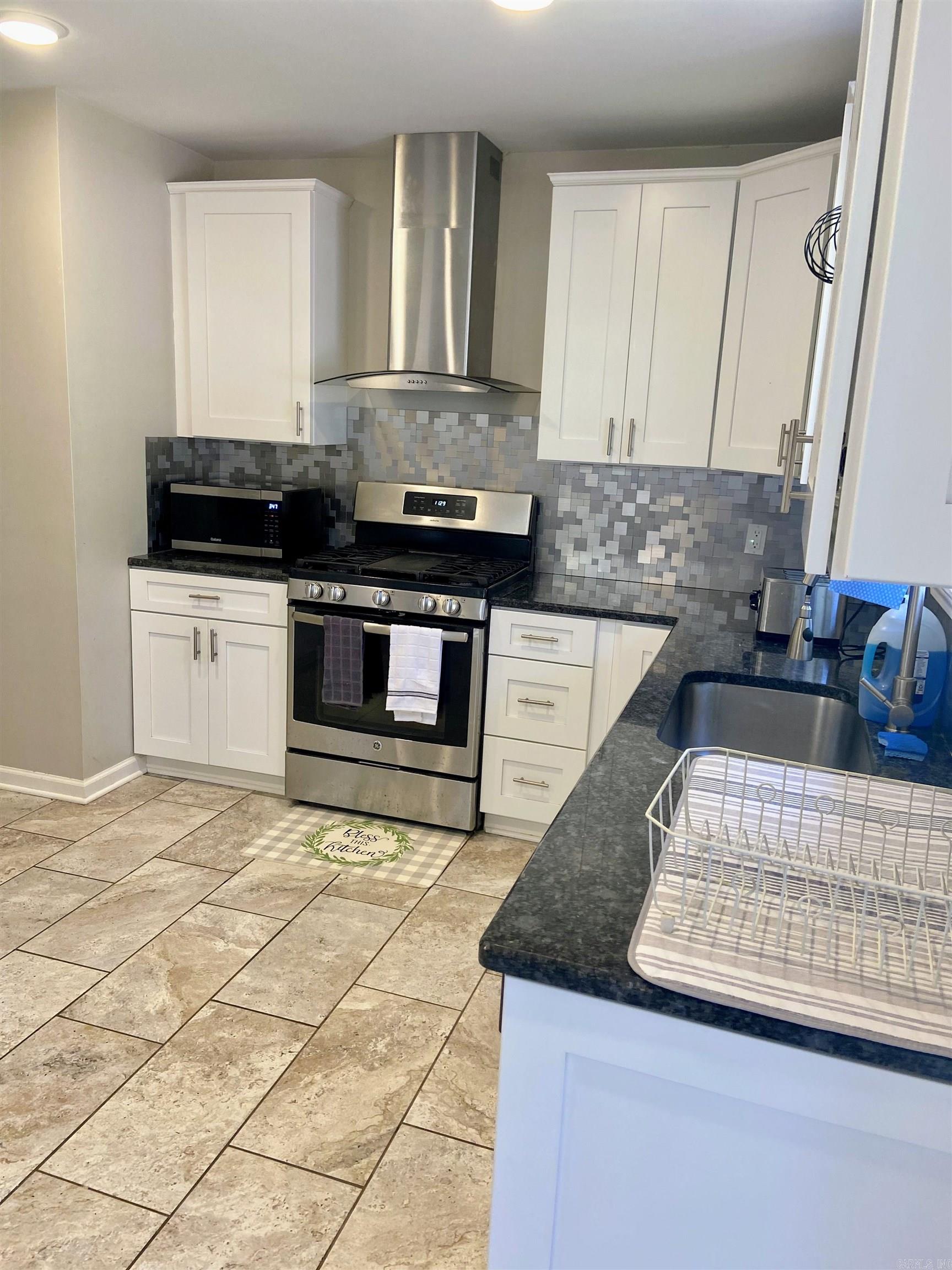 WOODLAND HEIGHTS - Residential