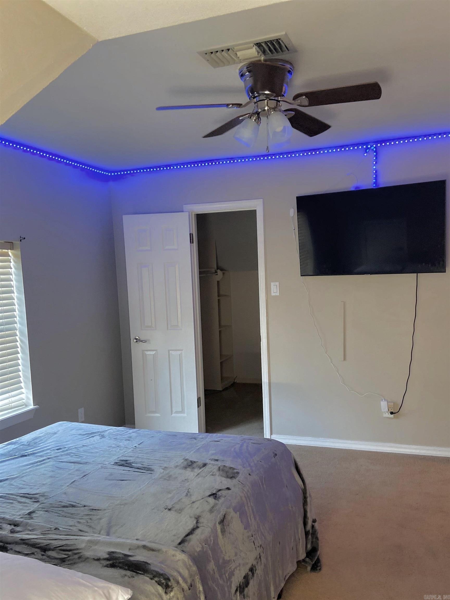 WOODLAND HEIGHTS - Residential