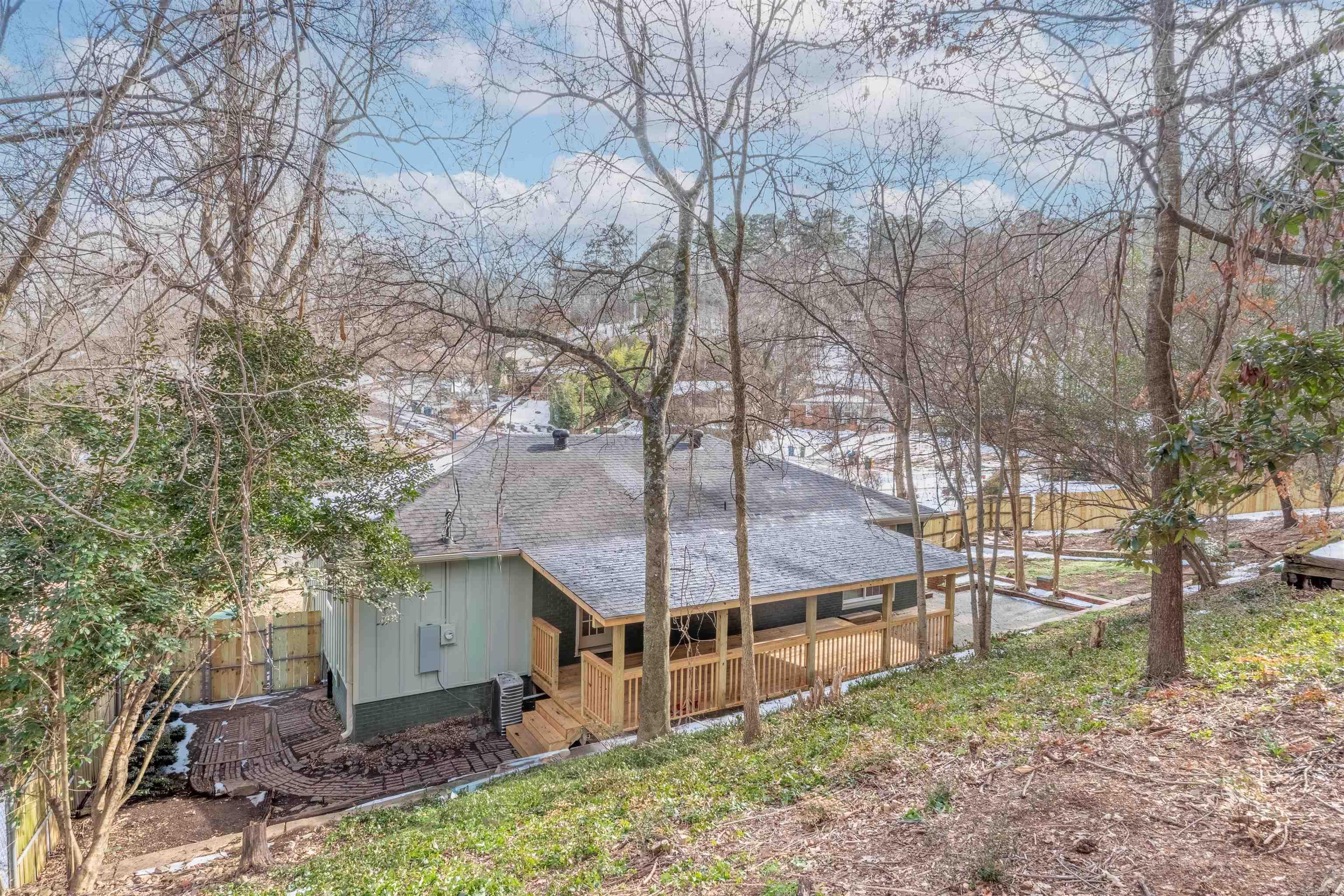 COOLWOOD - Residential