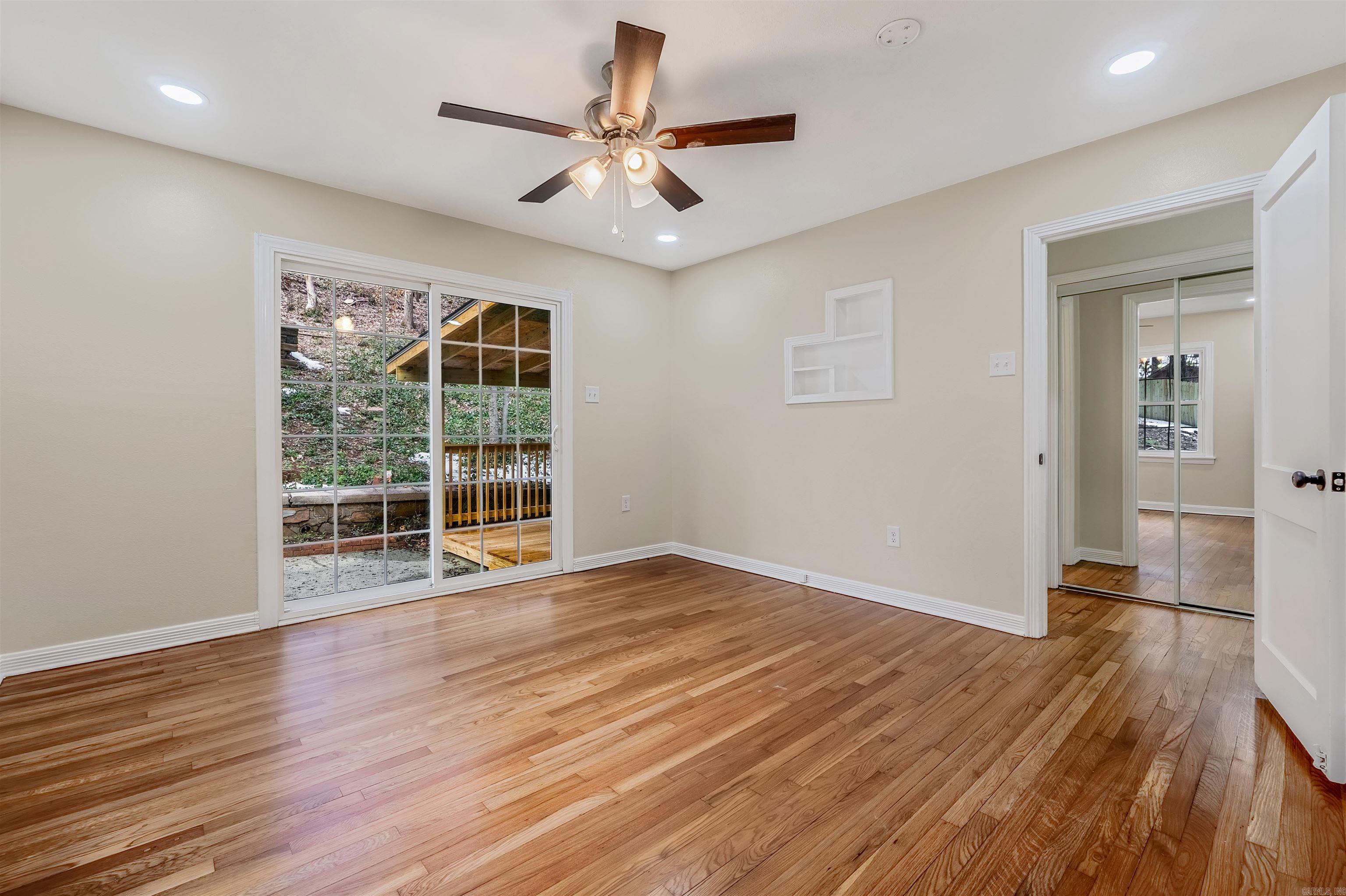 COOLWOOD - Residential