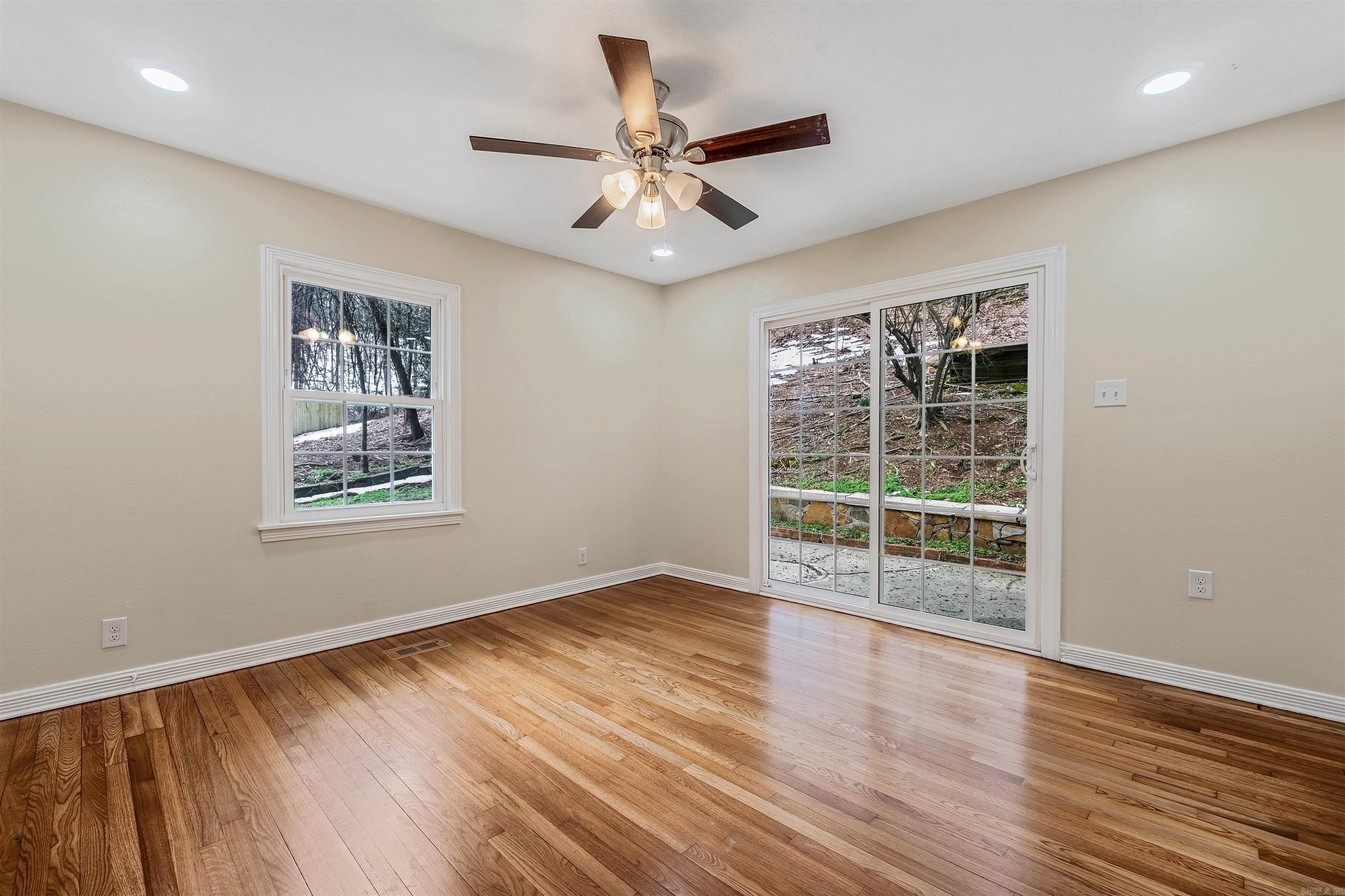 COOLWOOD - Residential