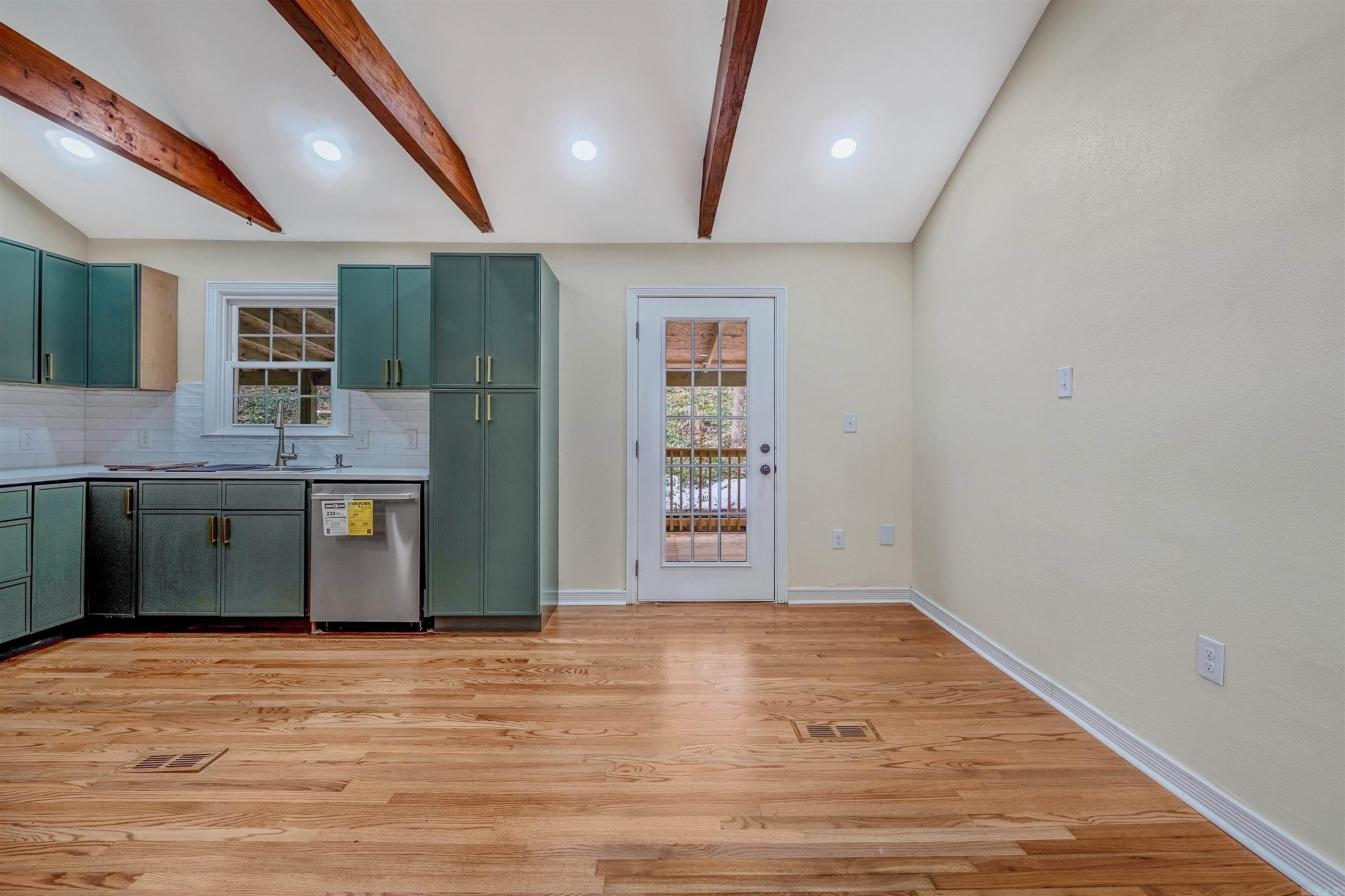 COOLWOOD - Residential