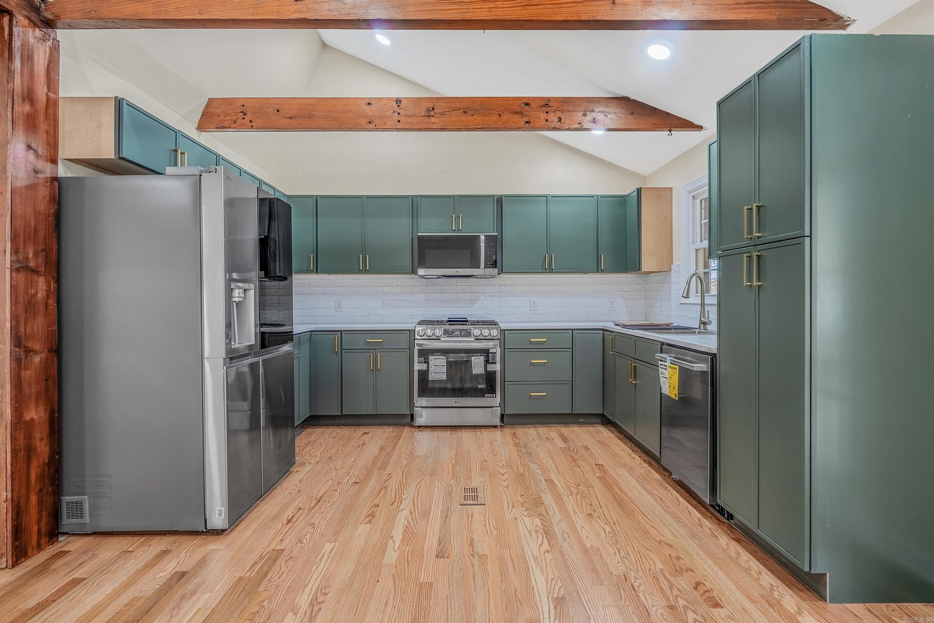 COOLWOOD - Residential