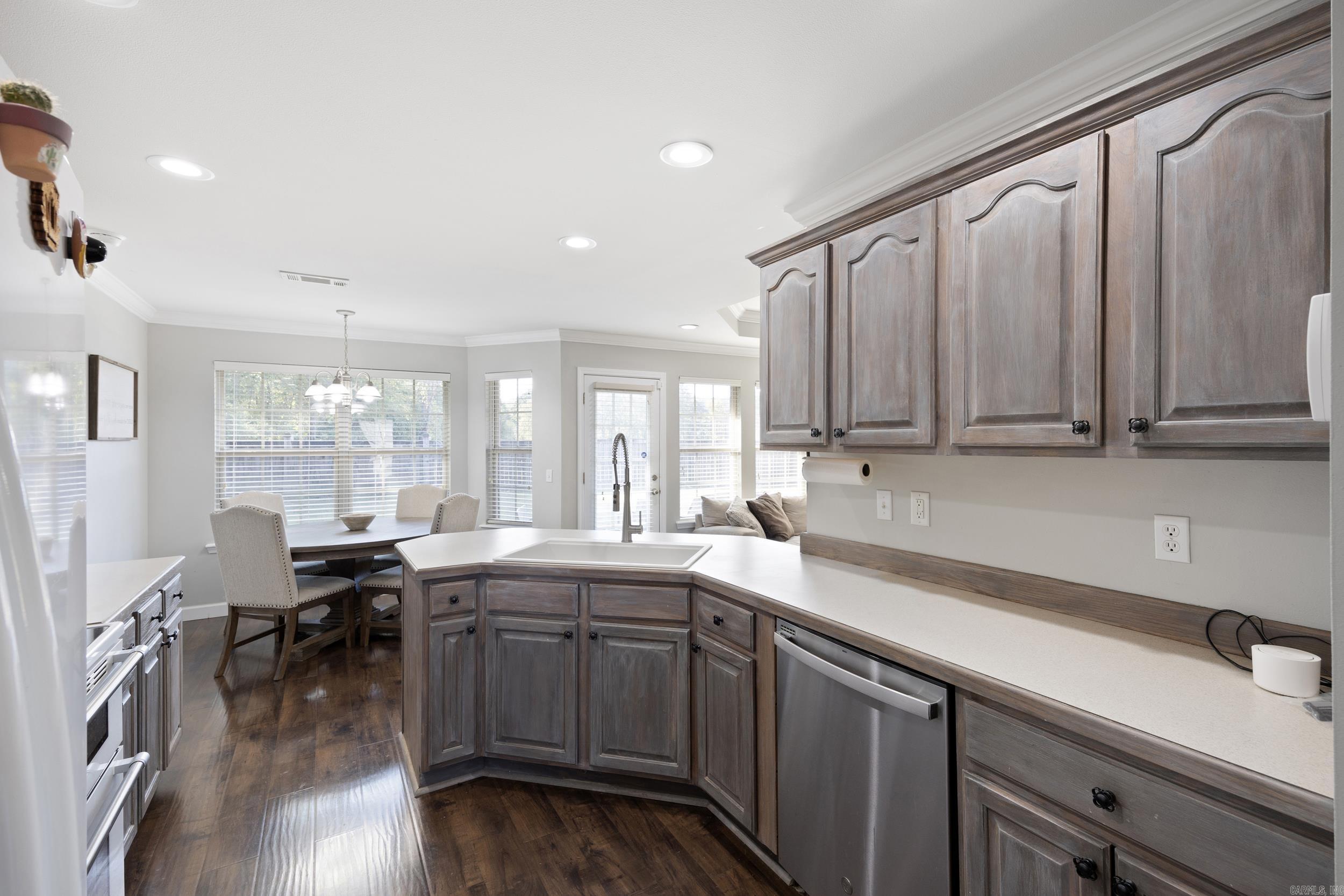 COVE LANDING - Residential