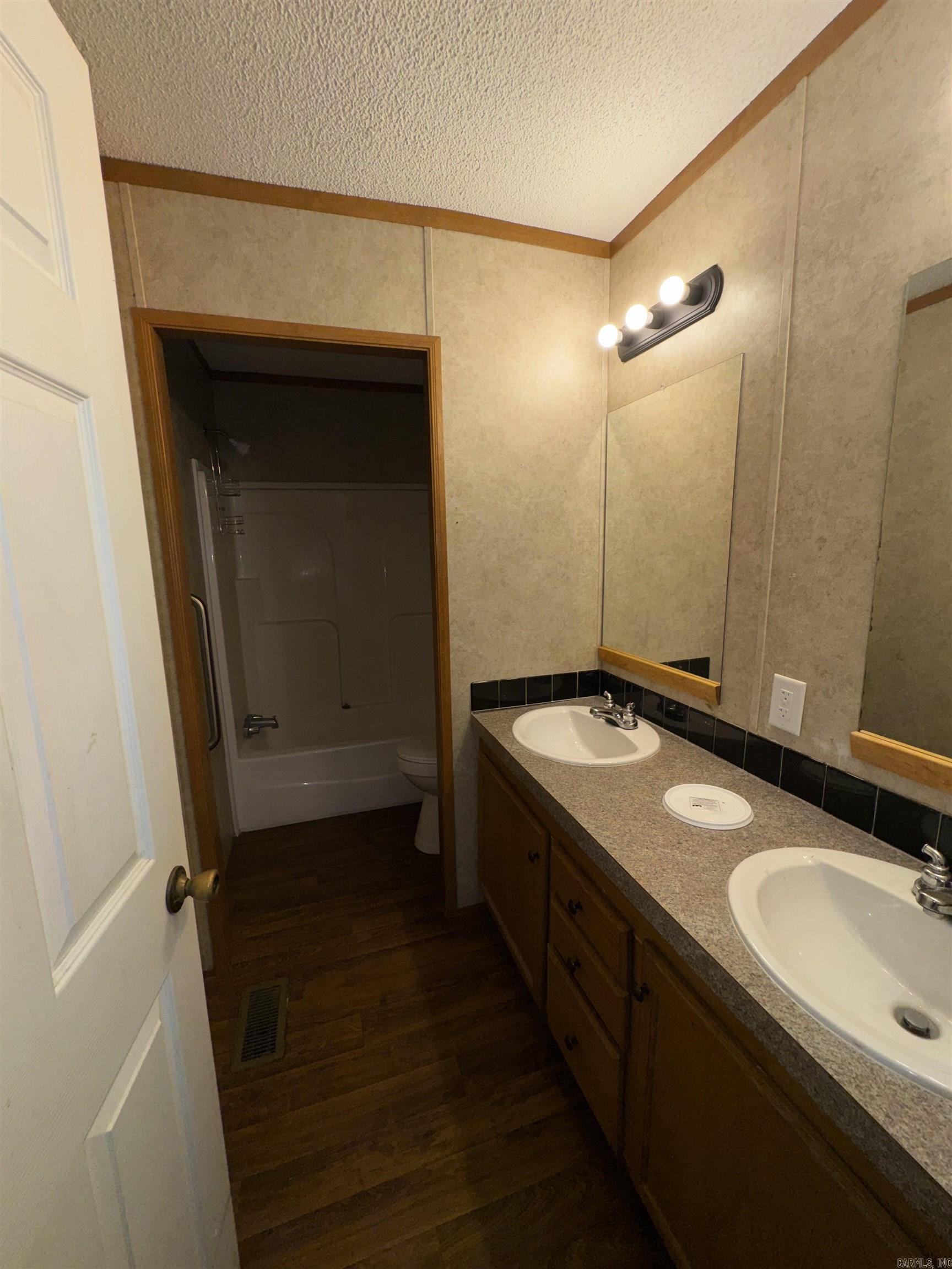 Crescent Hill - Residential