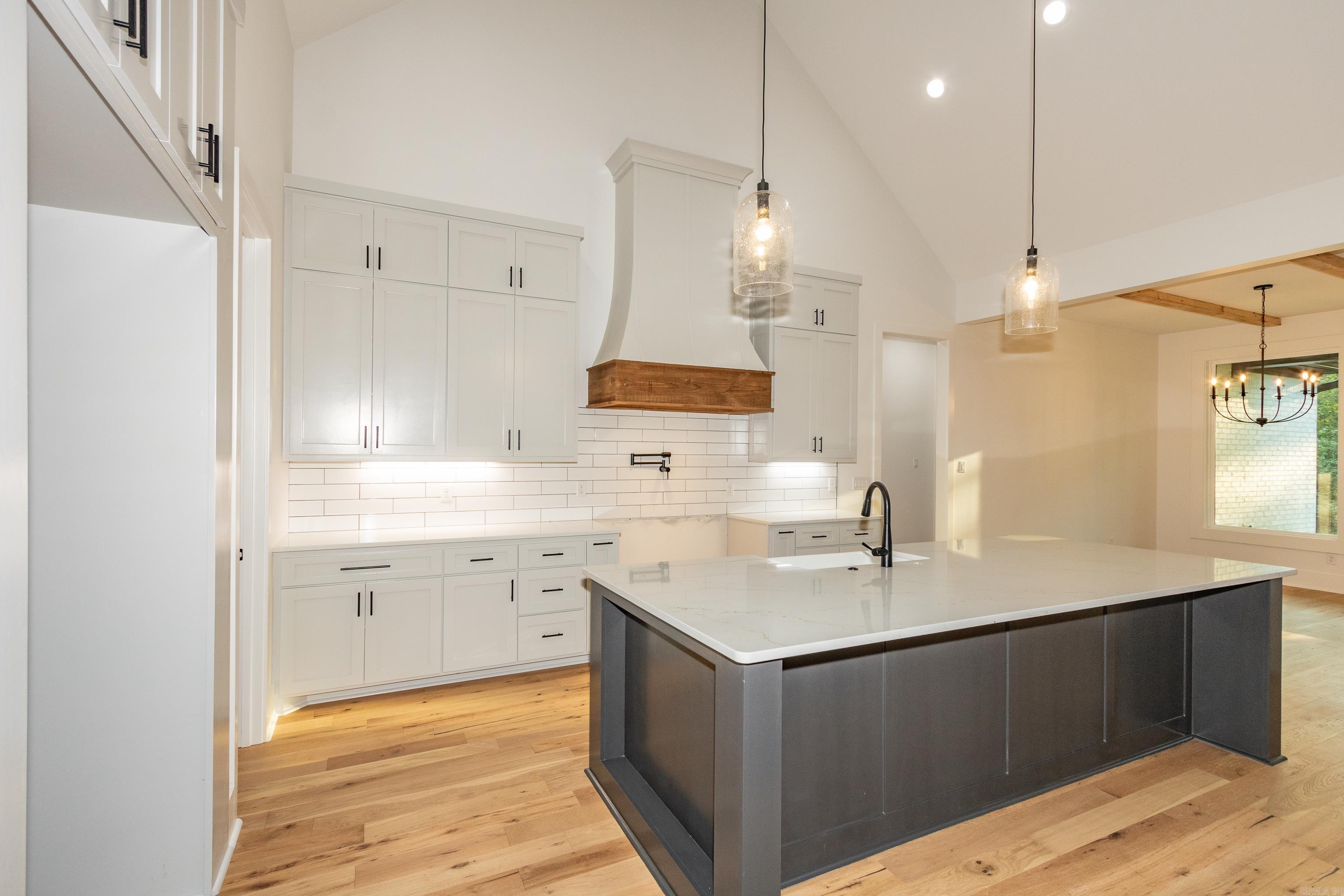 HAZEL OAK - Residential