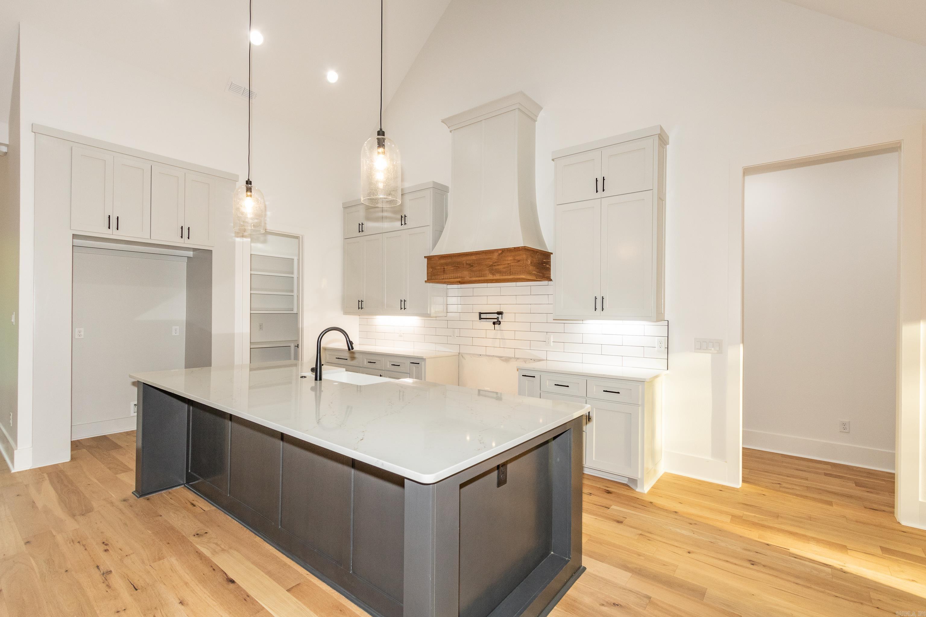 HAZEL OAK - Residential