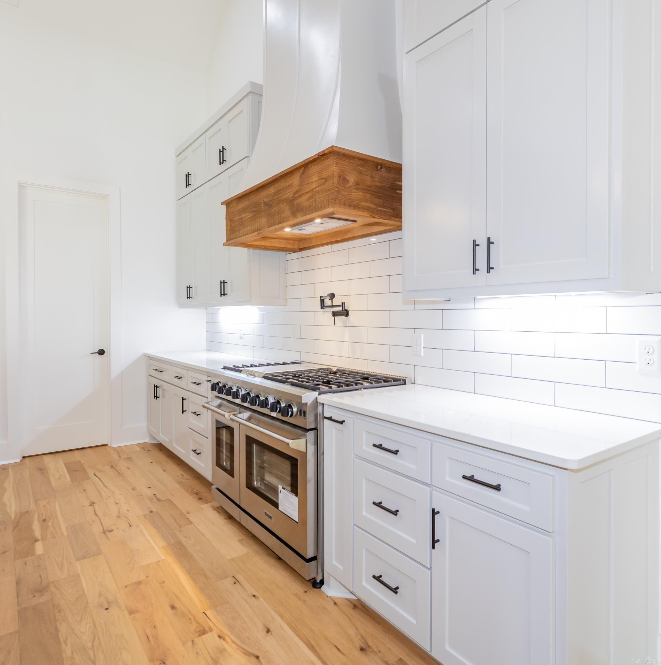 HAZEL OAK - Residential