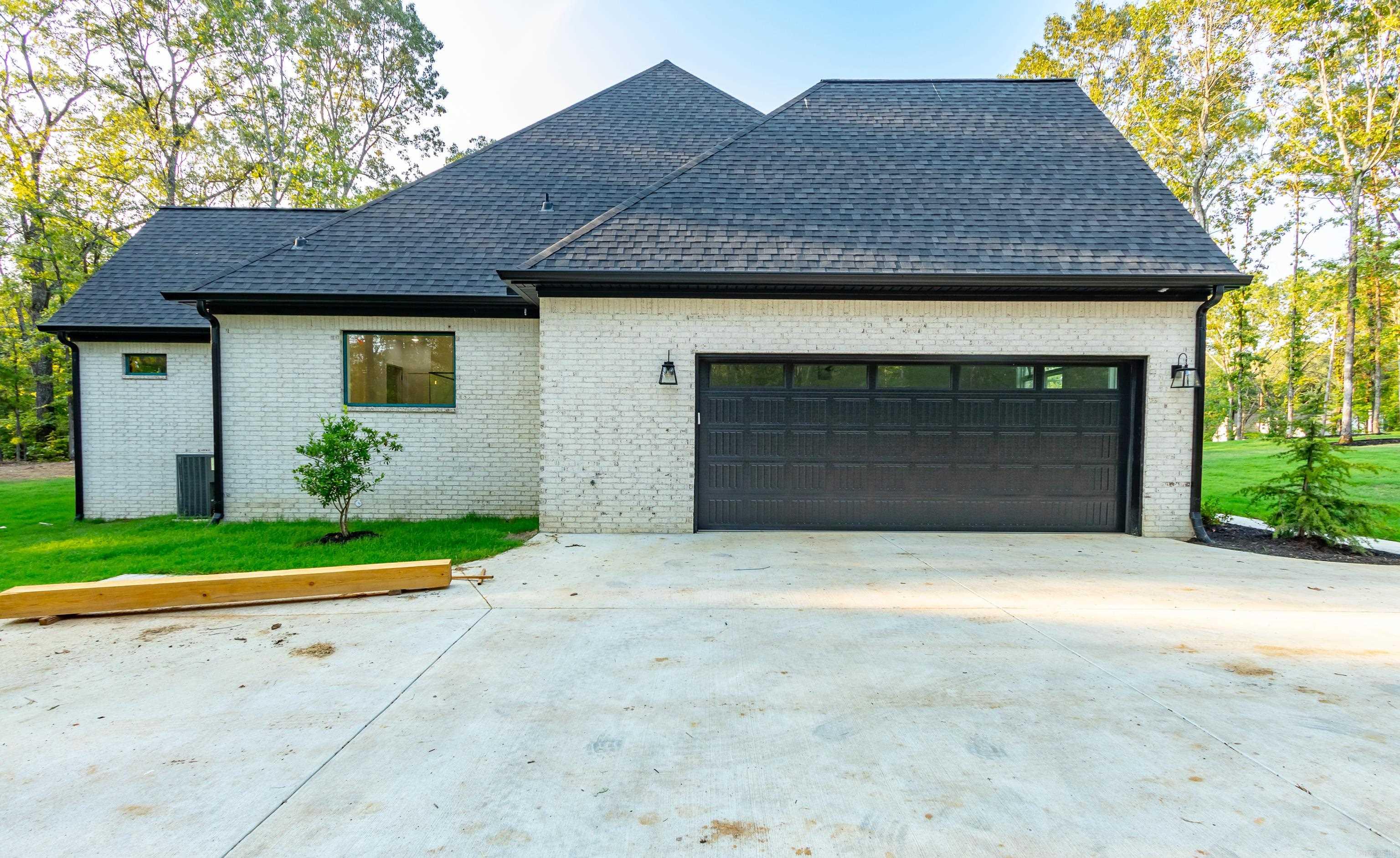 HAZEL OAK - Residential