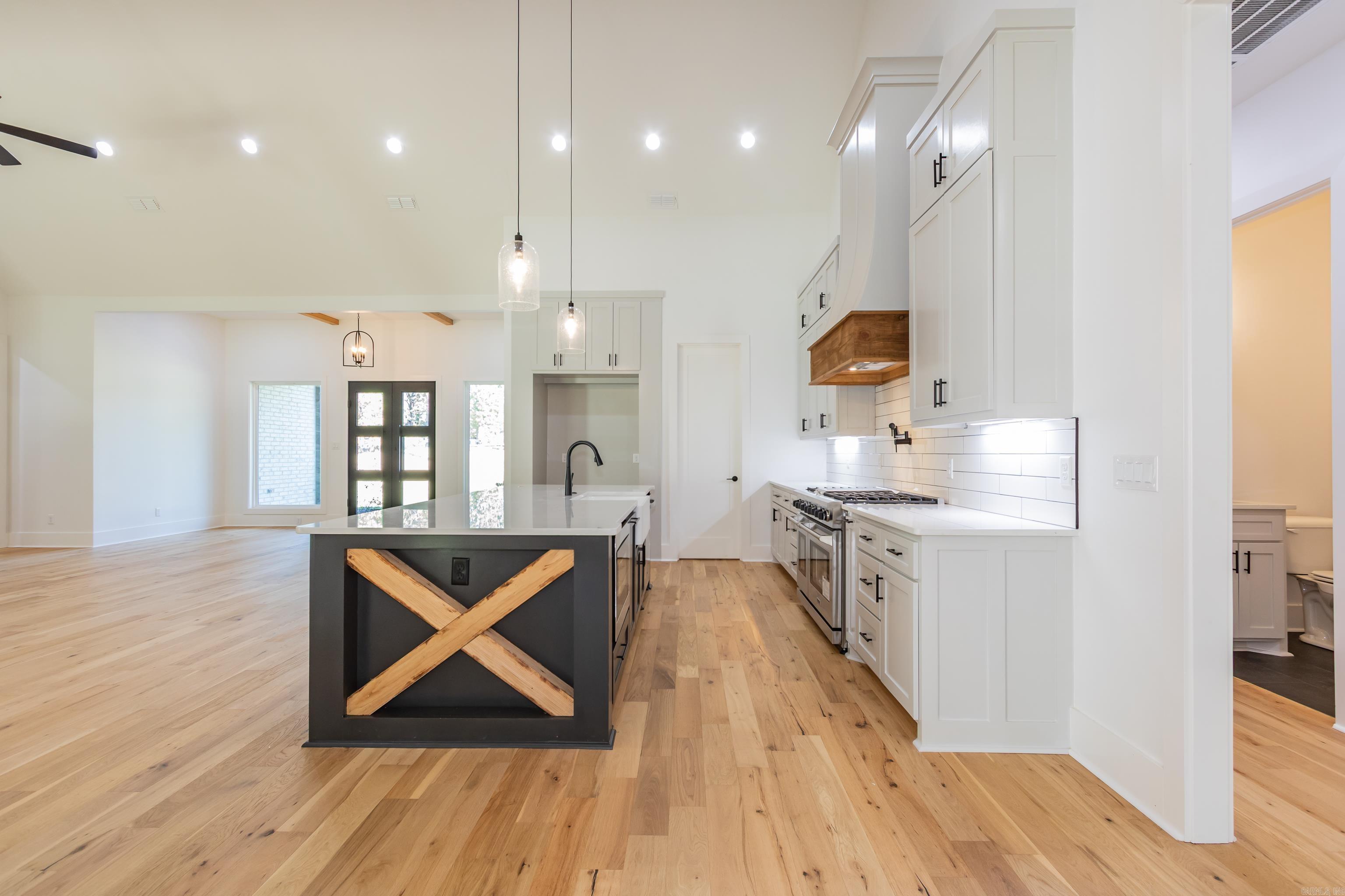 HAZEL OAK - Residential