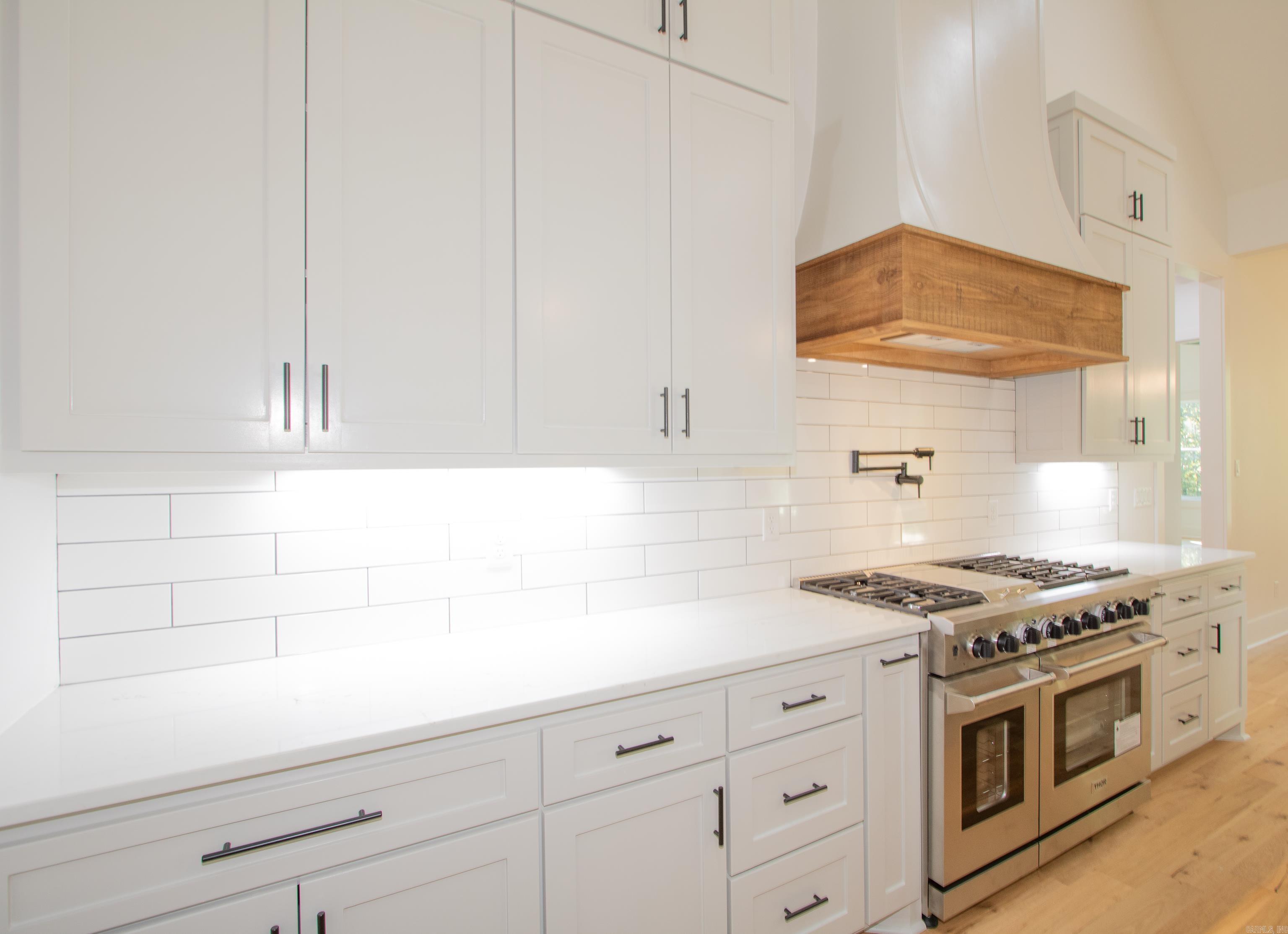 HAZEL OAK - Residential