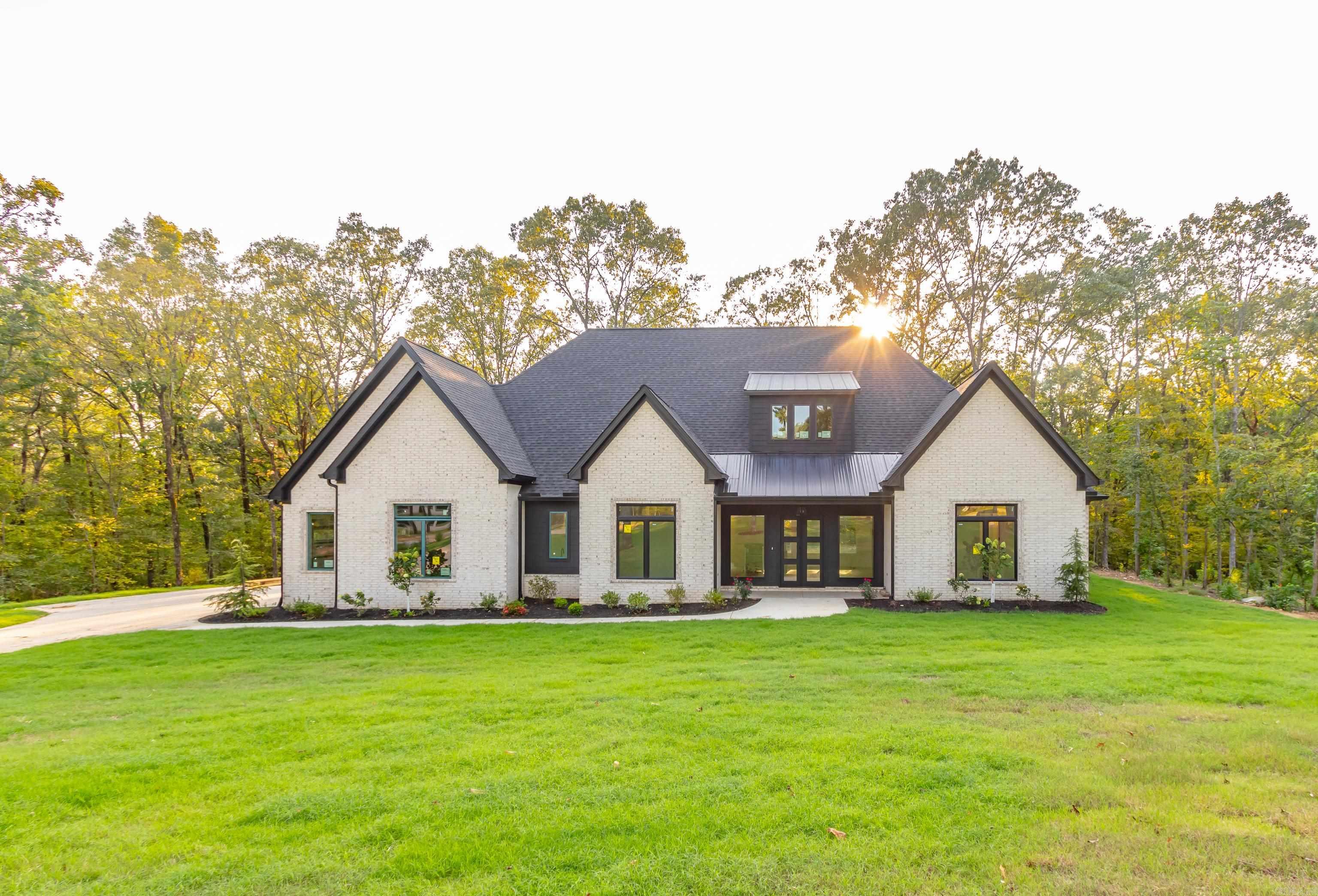 HAZEL OAK - Residential