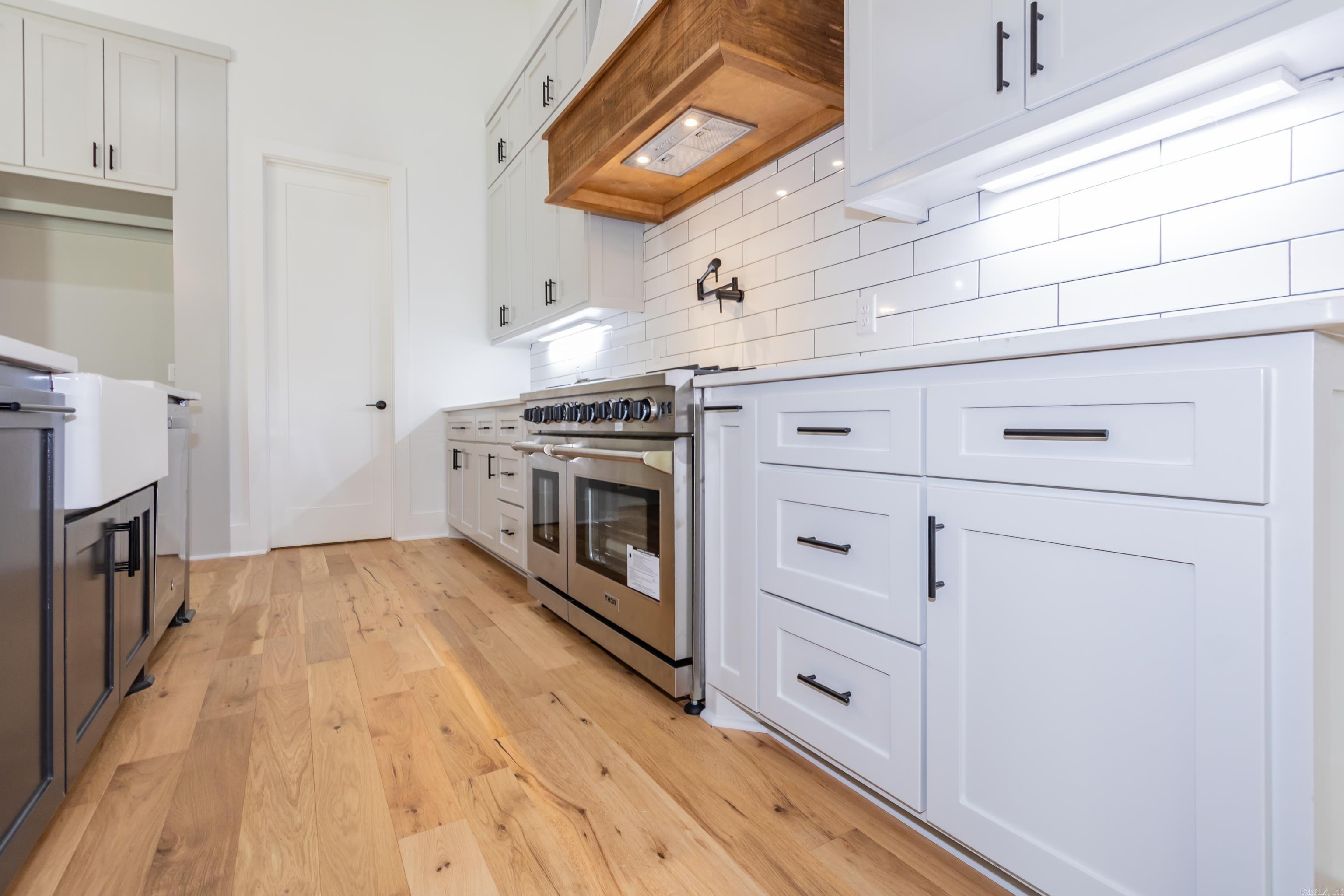 HAZEL OAK - Residential