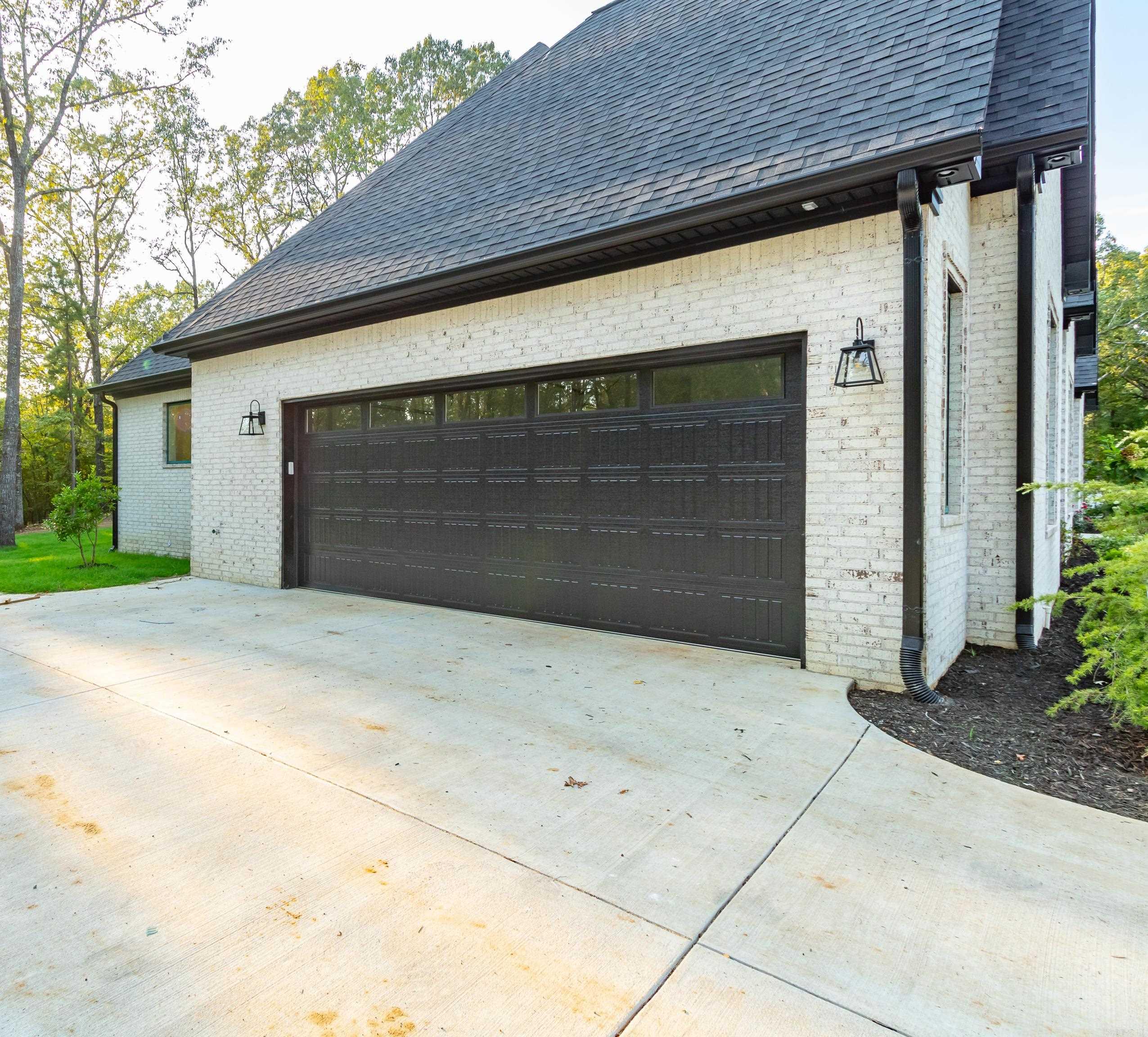 HAZEL OAK - Residential
