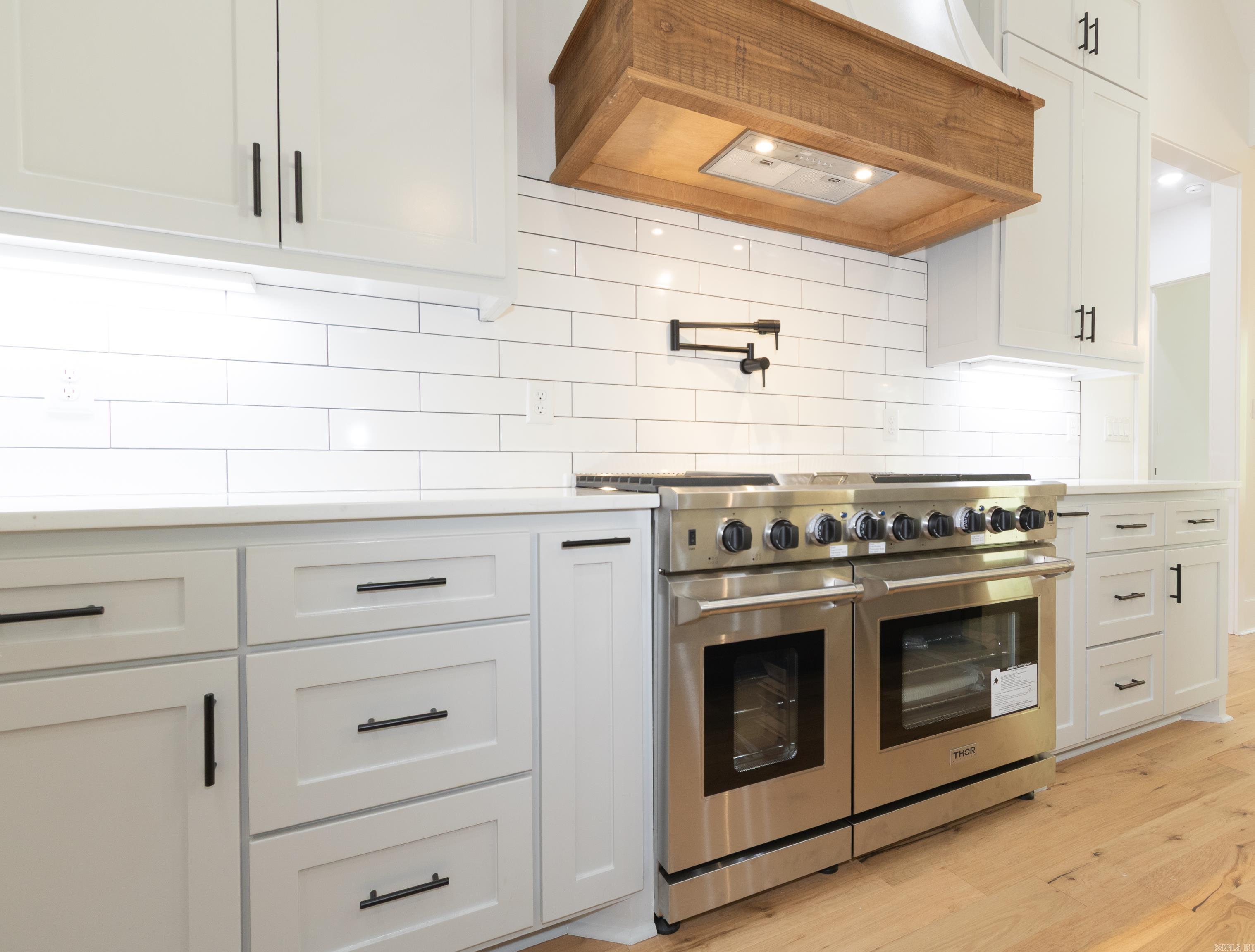 HAZEL OAK - Residential