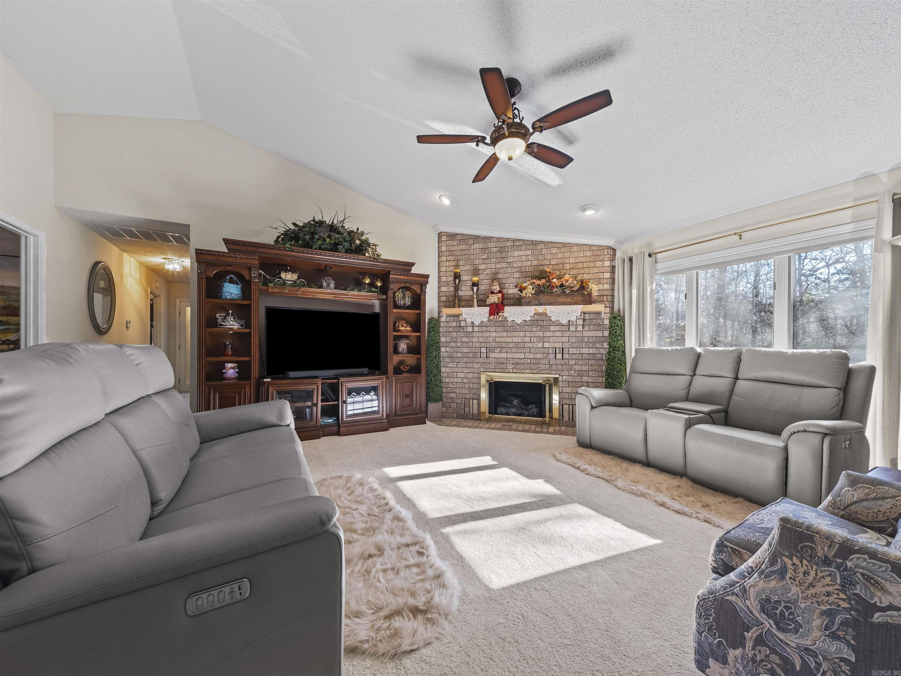 RESPLANDOR - Residential