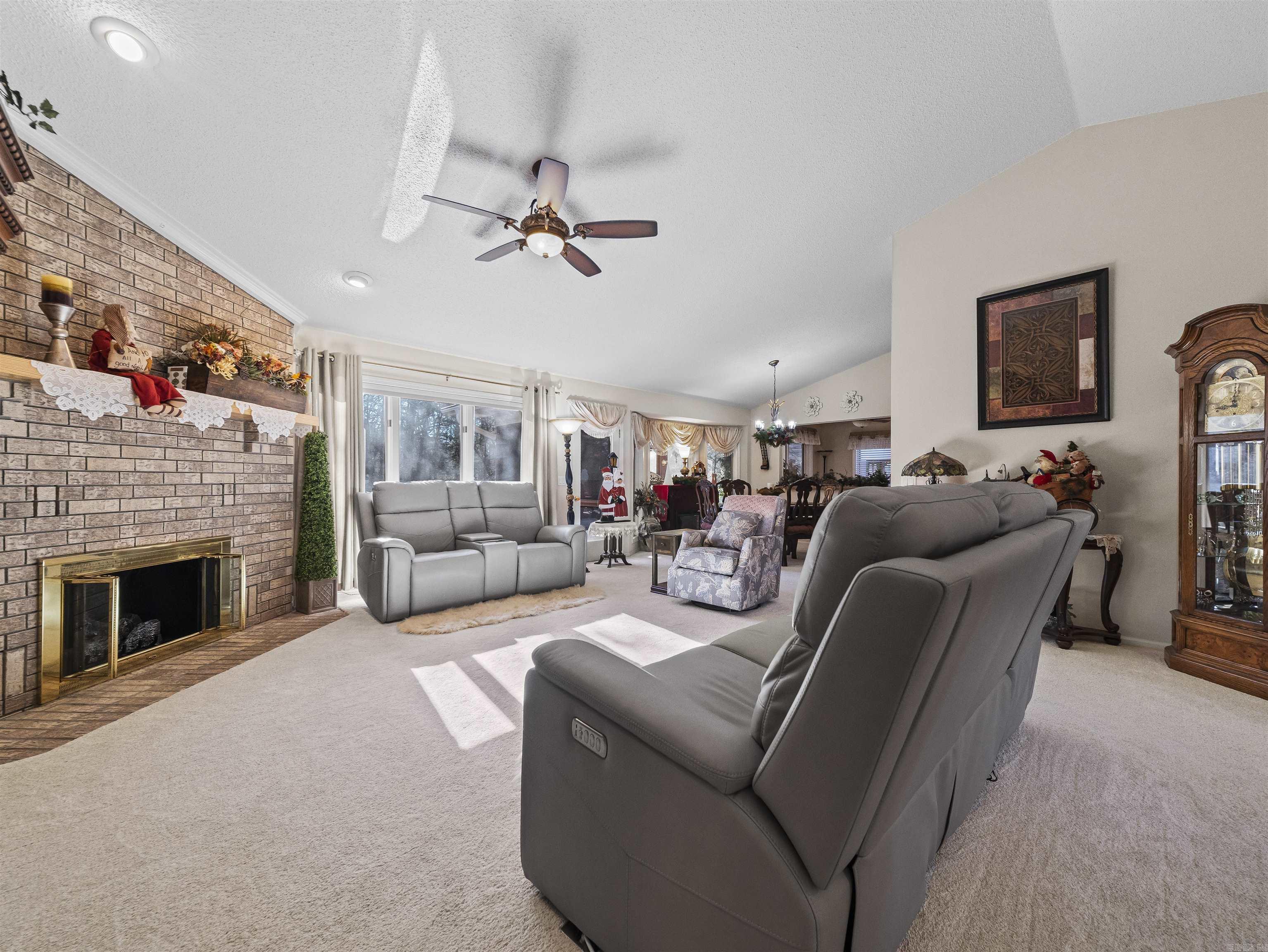 RESPLANDOR - Residential