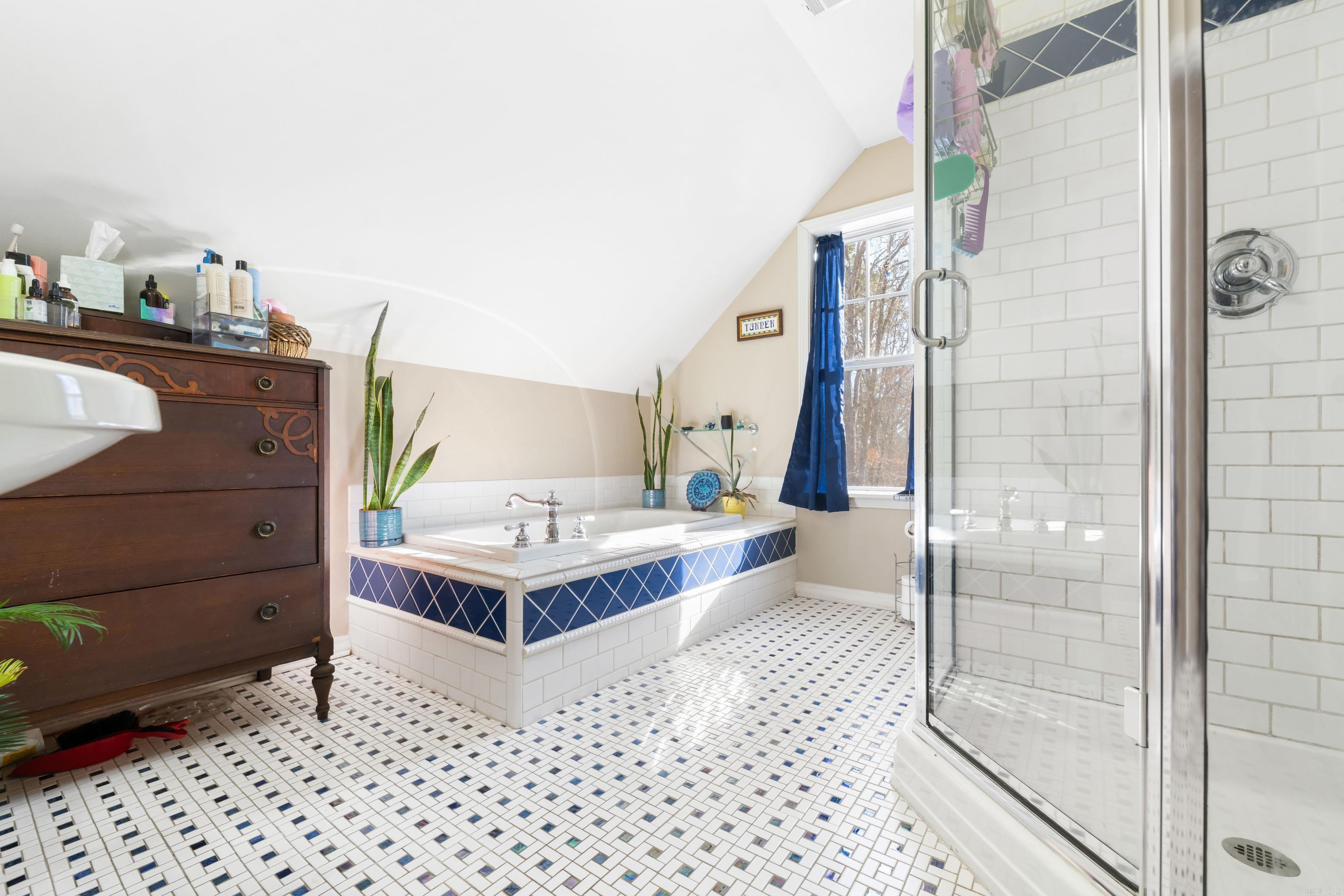 Lake Forest Estates - Residential