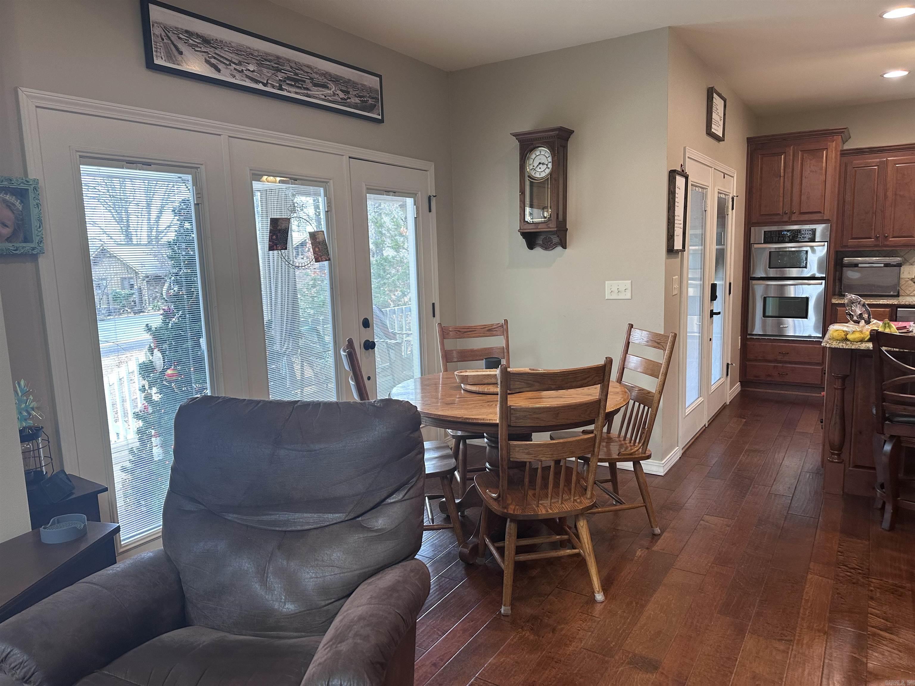 Lake Forest Estates - Residential