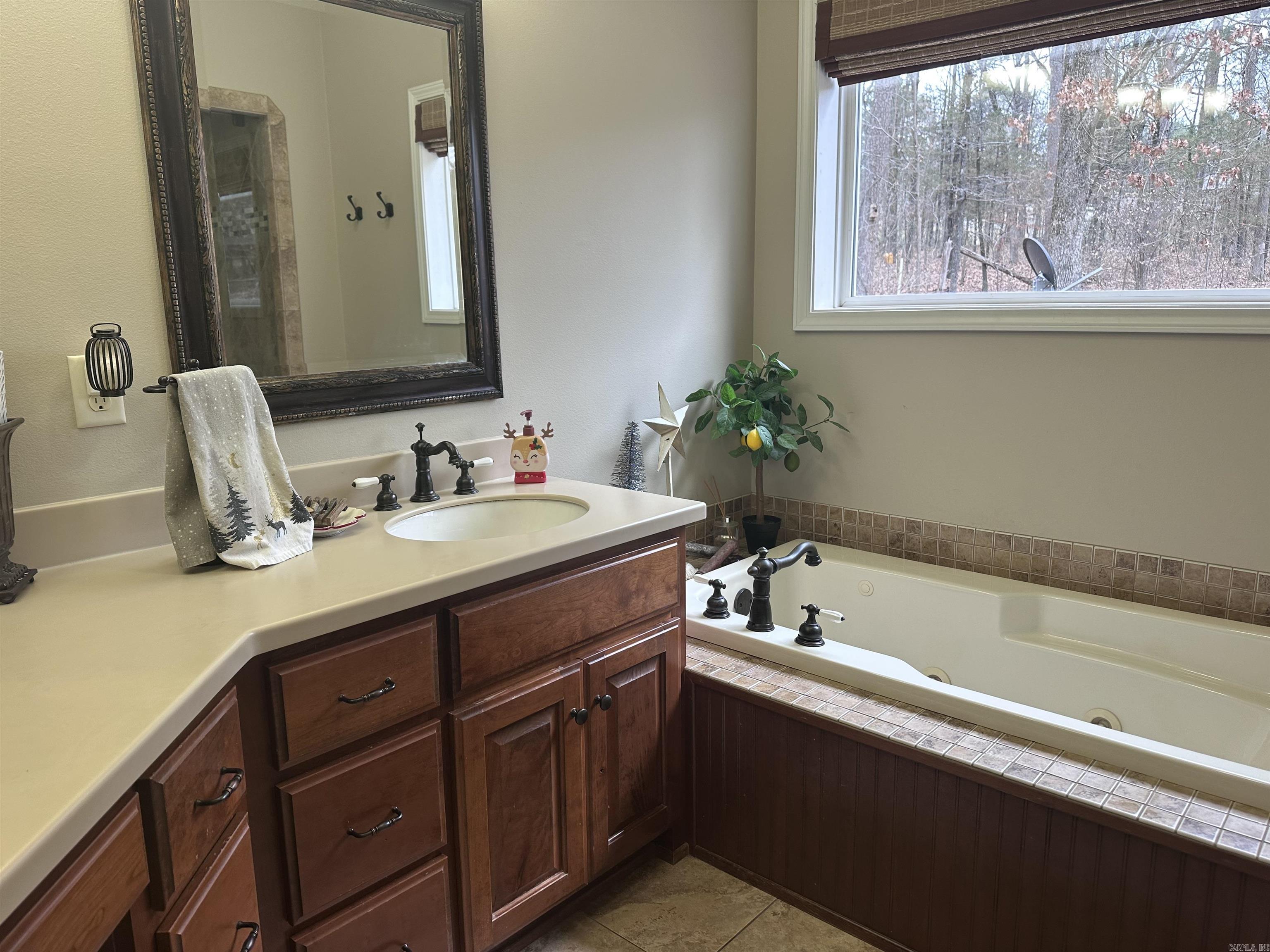 Lake Forest Estates - Residential