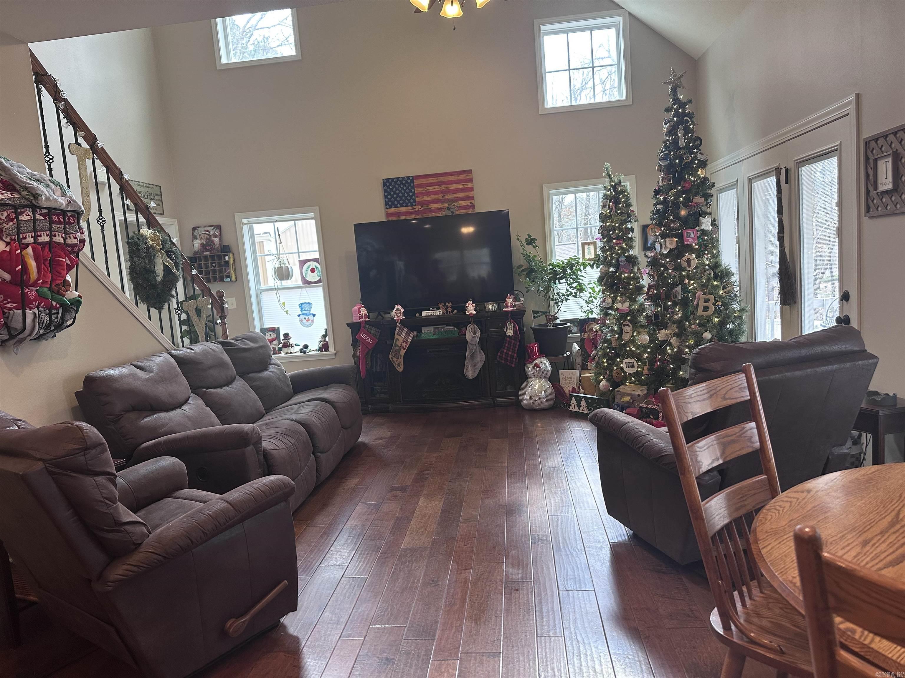 Lake Forest Estates - Residential