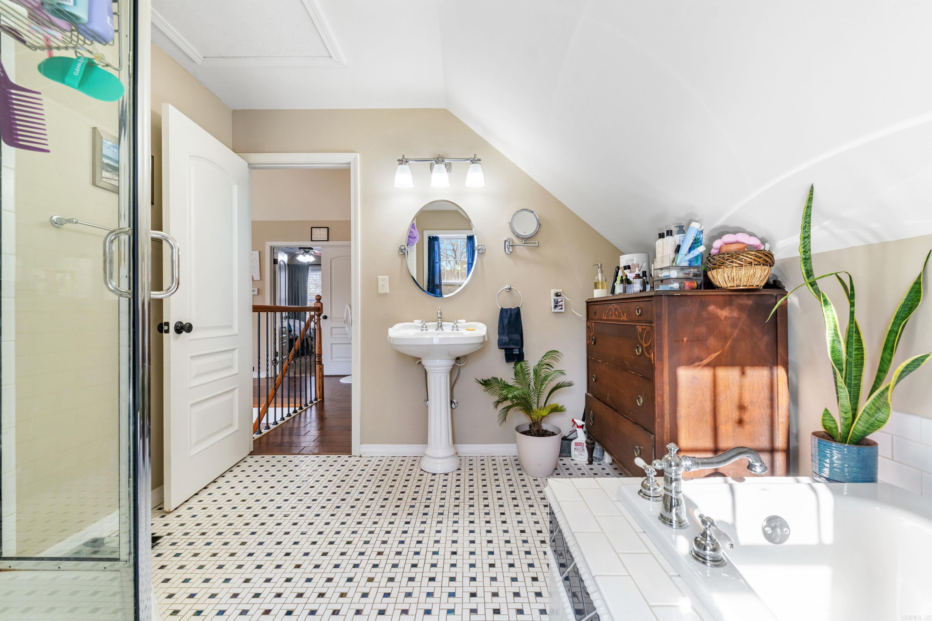 Lake Forest Estates - Residential