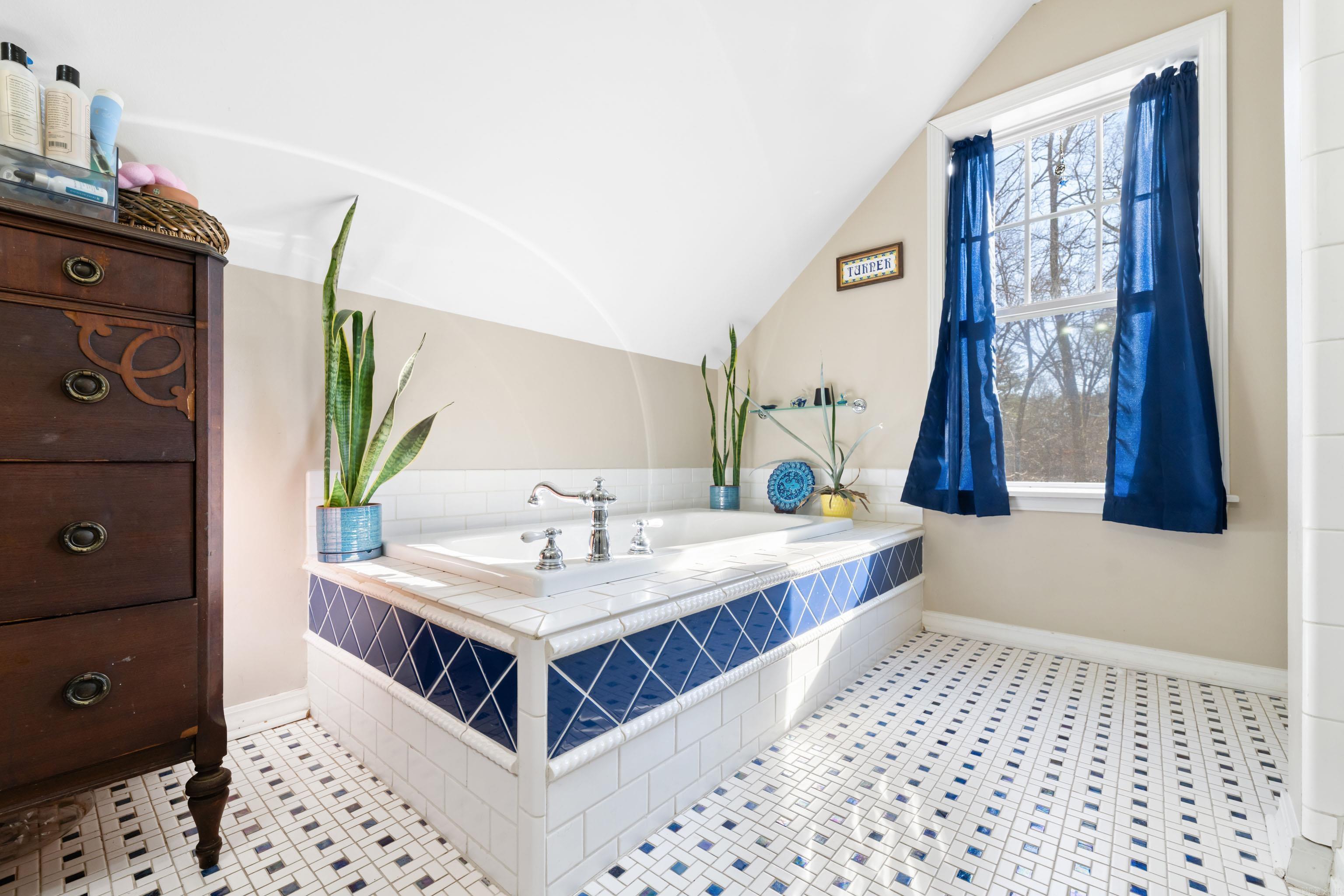 Lake Forest Estates - Residential