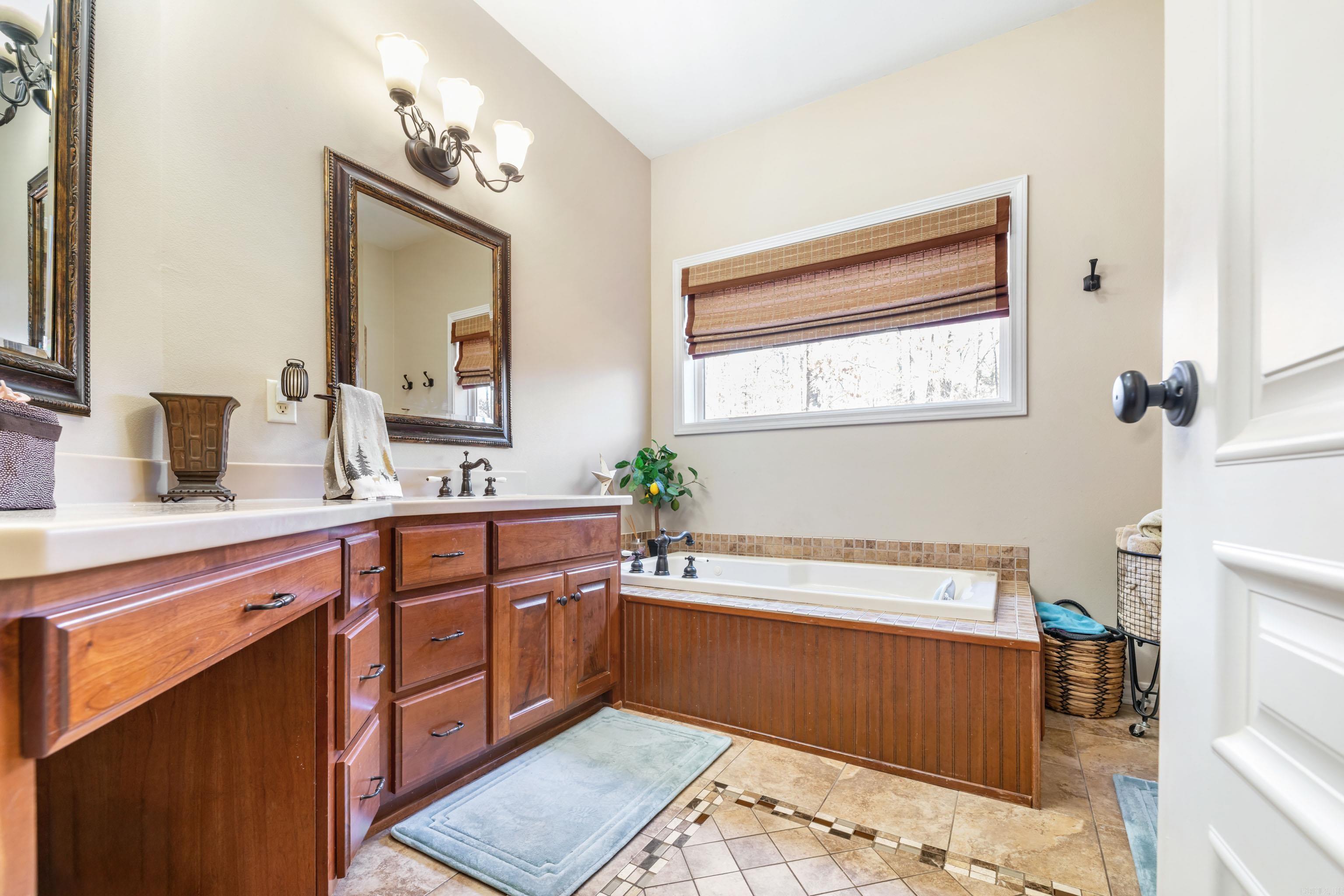 Lake Forest Estates - Residential