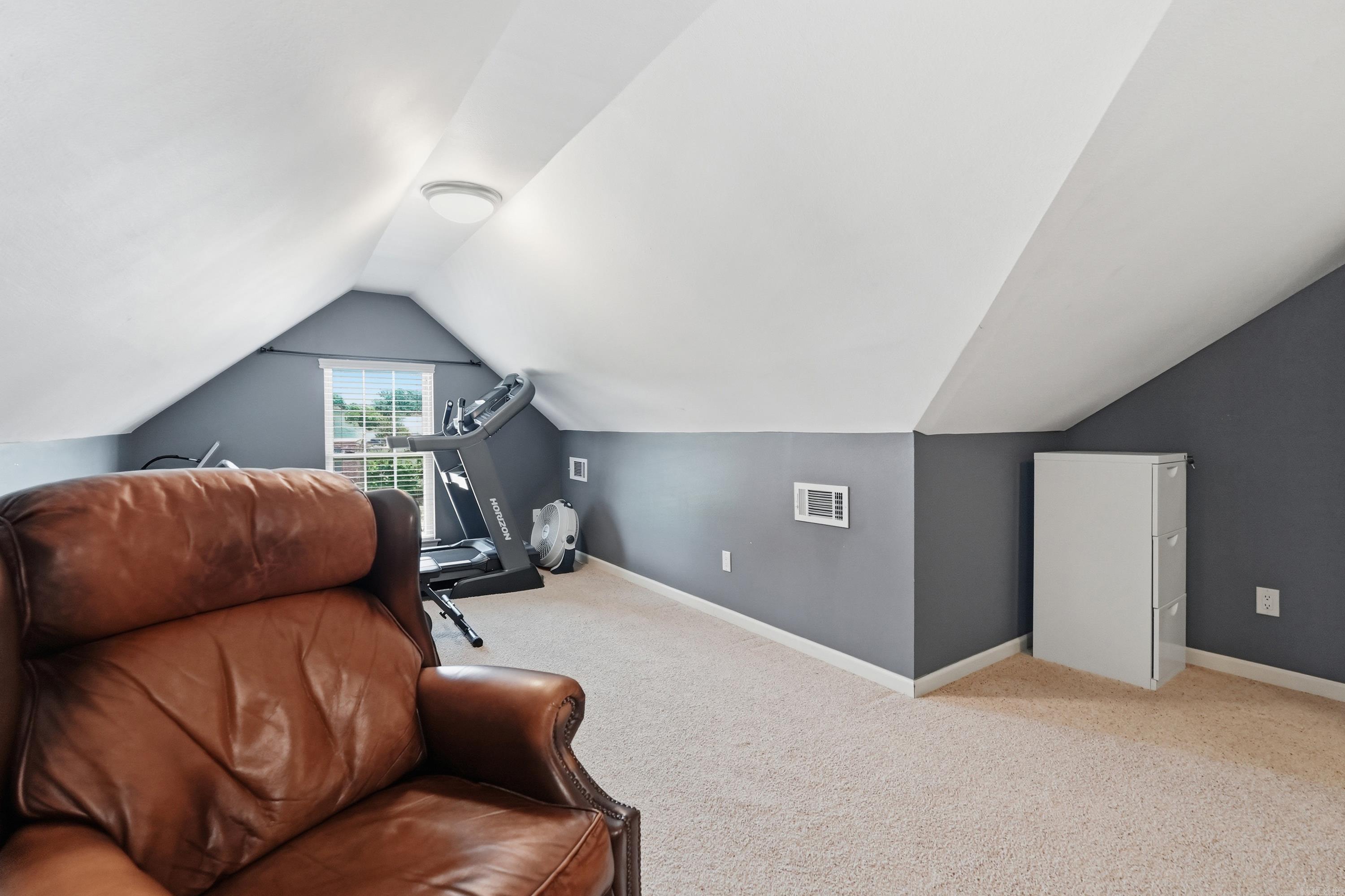 LONGHILLS VILLAGE - Residential