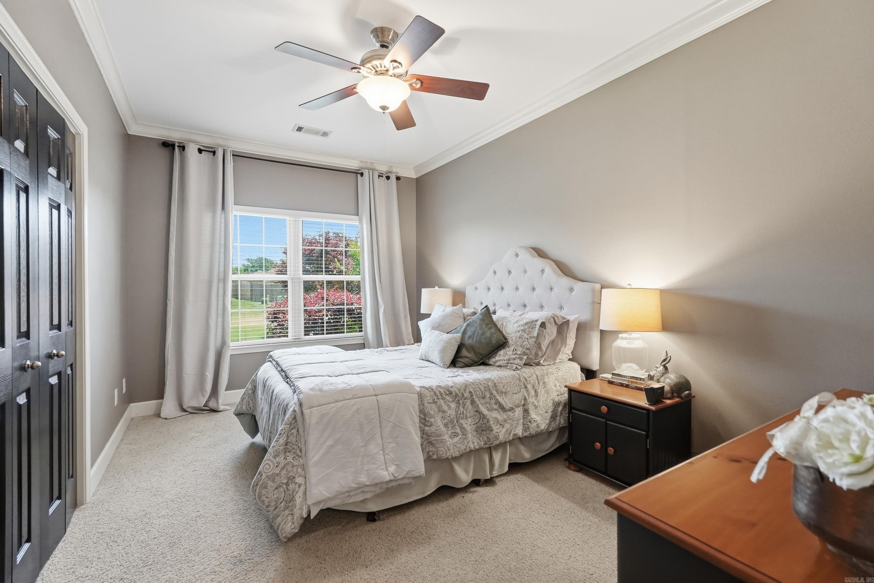 LONGHILLS VILLAGE - Residential