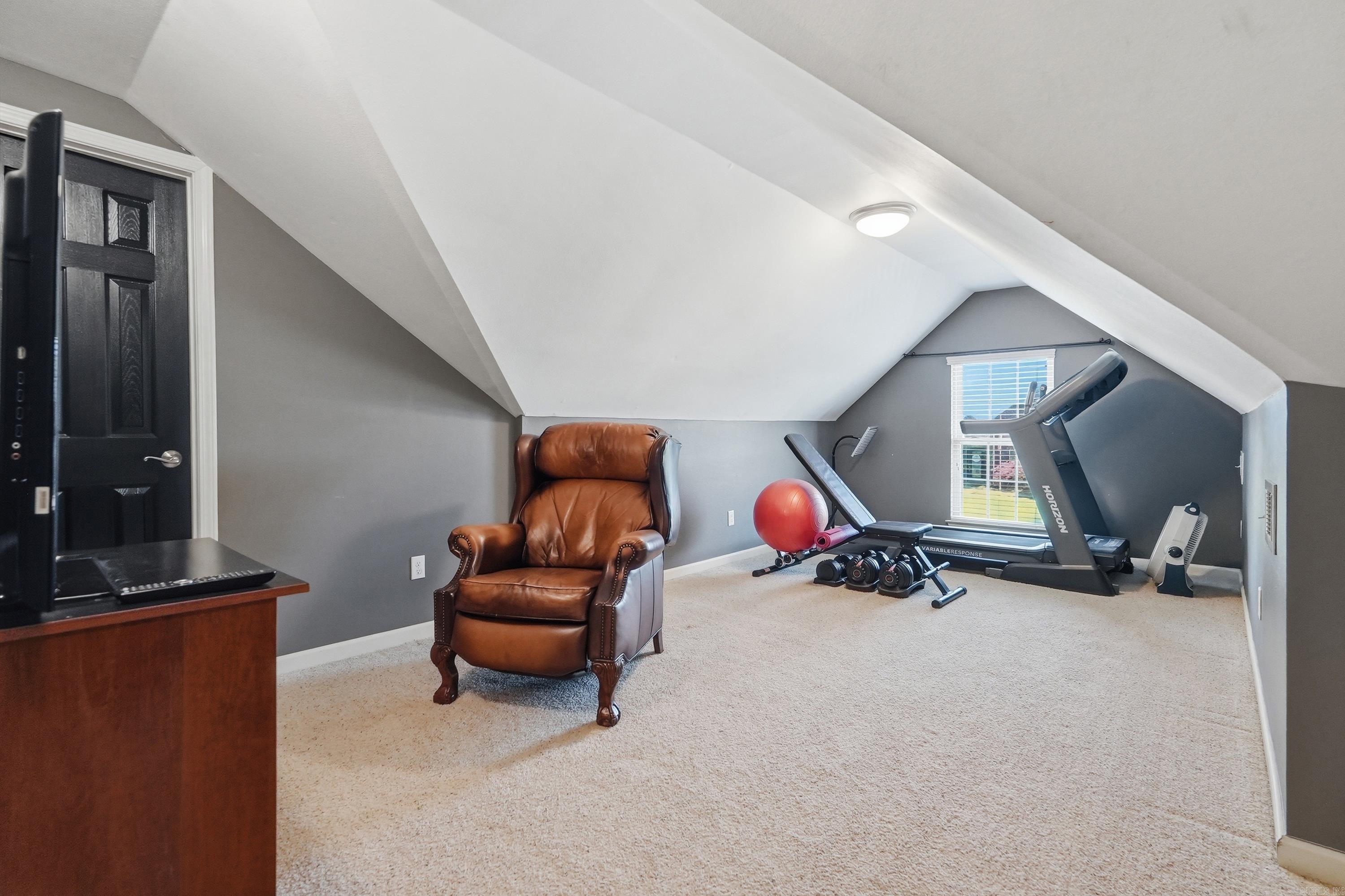 LONGHILLS VILLAGE - Residential