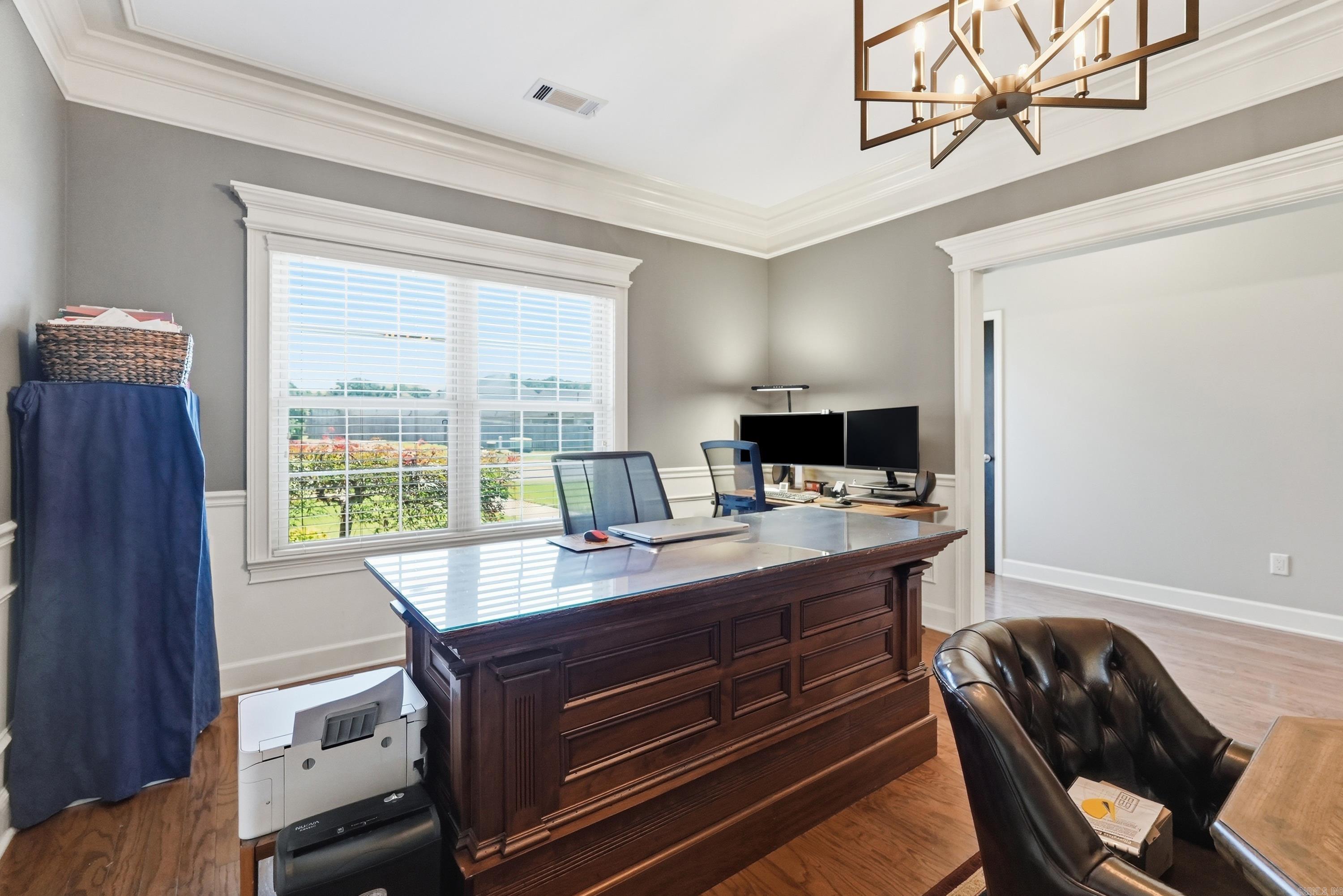 LONGHILLS VILLAGE - Residential
