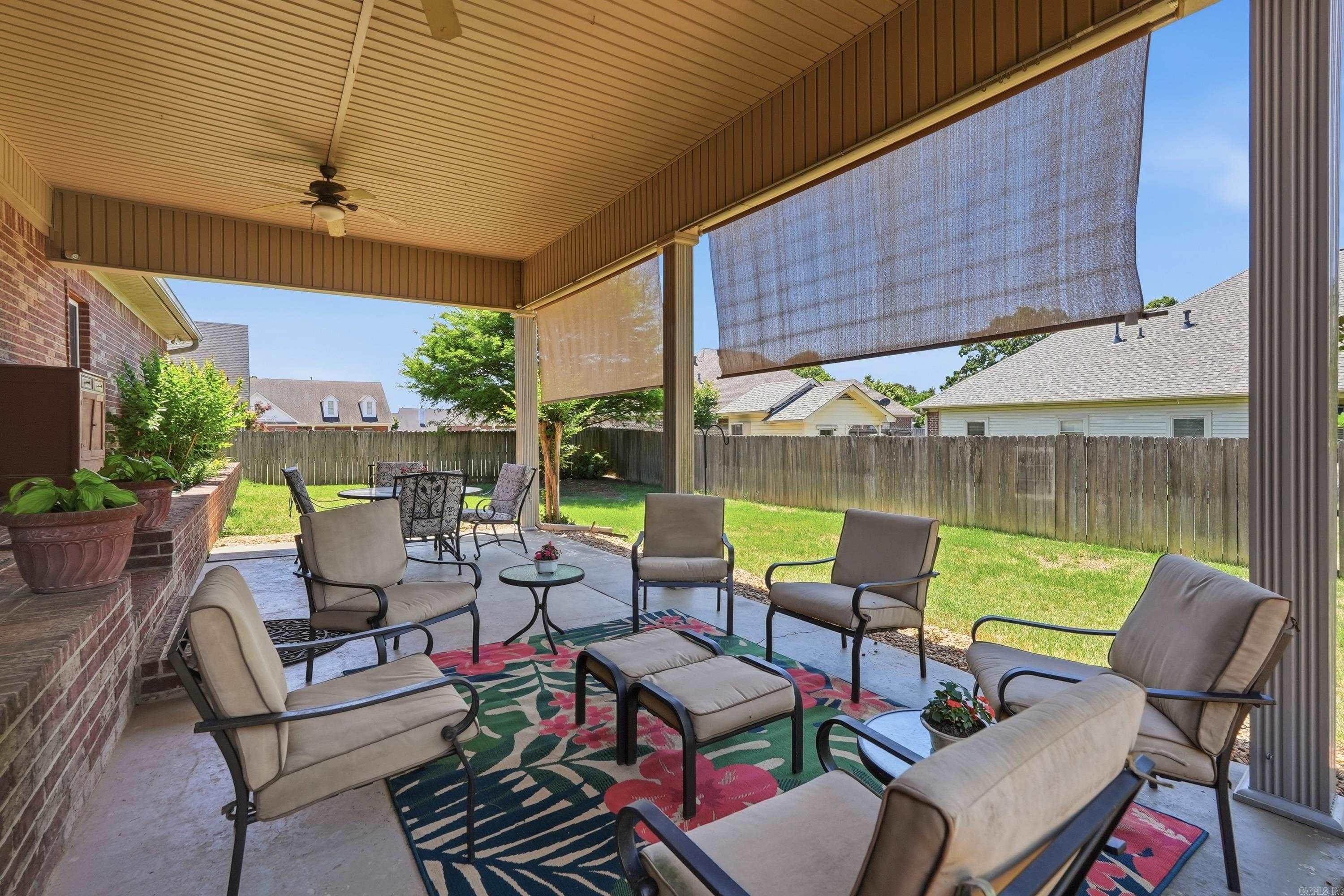 LONGHILLS VILLAGE - Residential