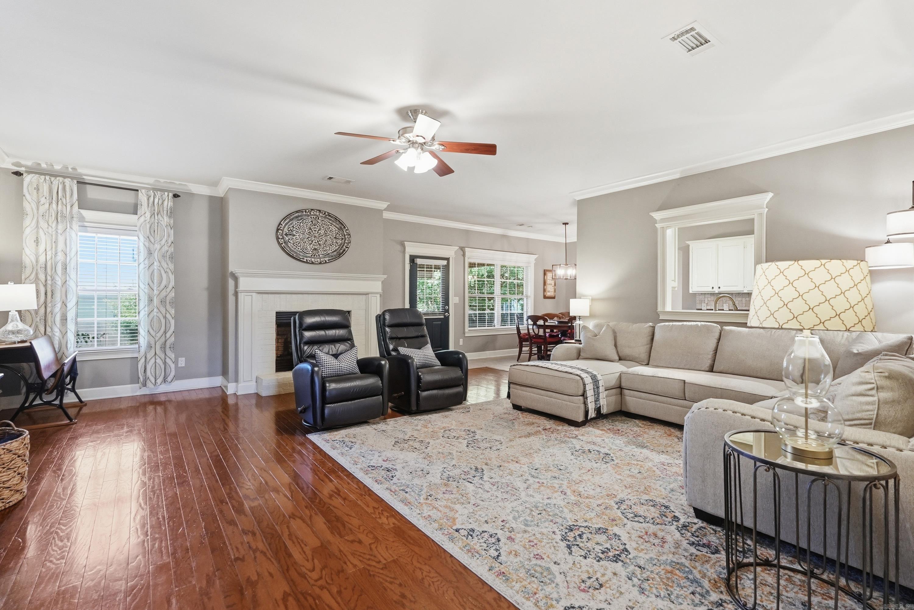 LONGHILLS VILLAGE - Residential