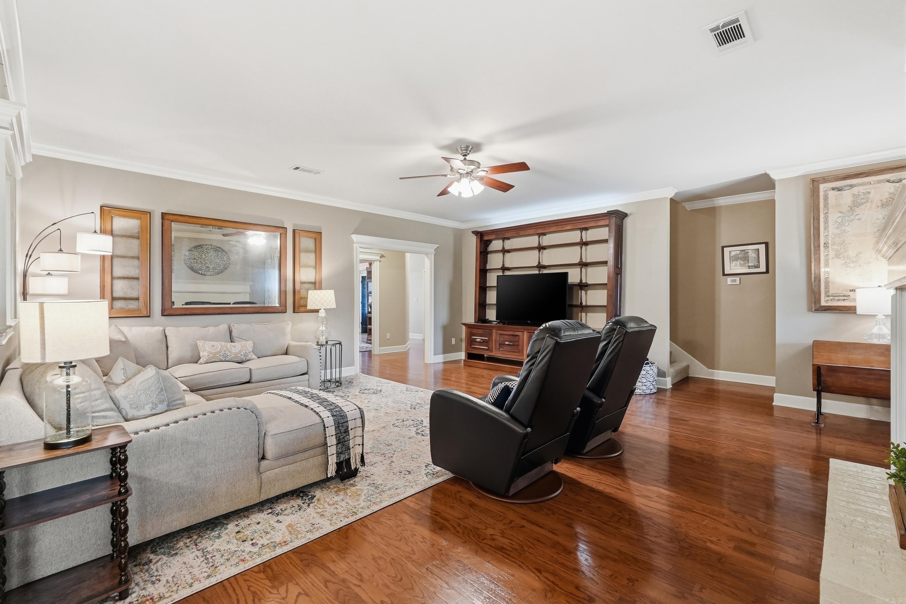 LONGHILLS VILLAGE - Residential