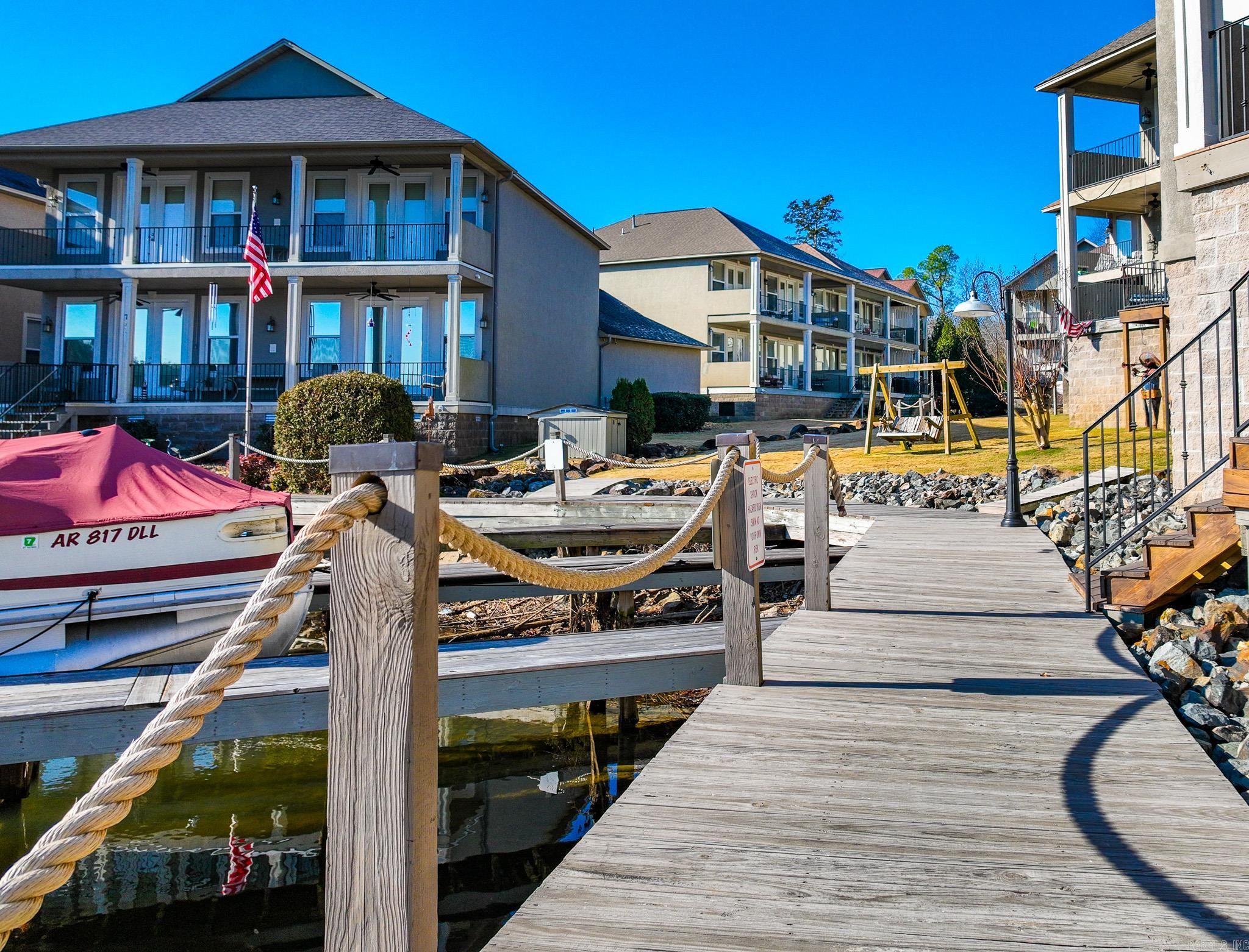 LIGHTHOUSE COVE - Residential