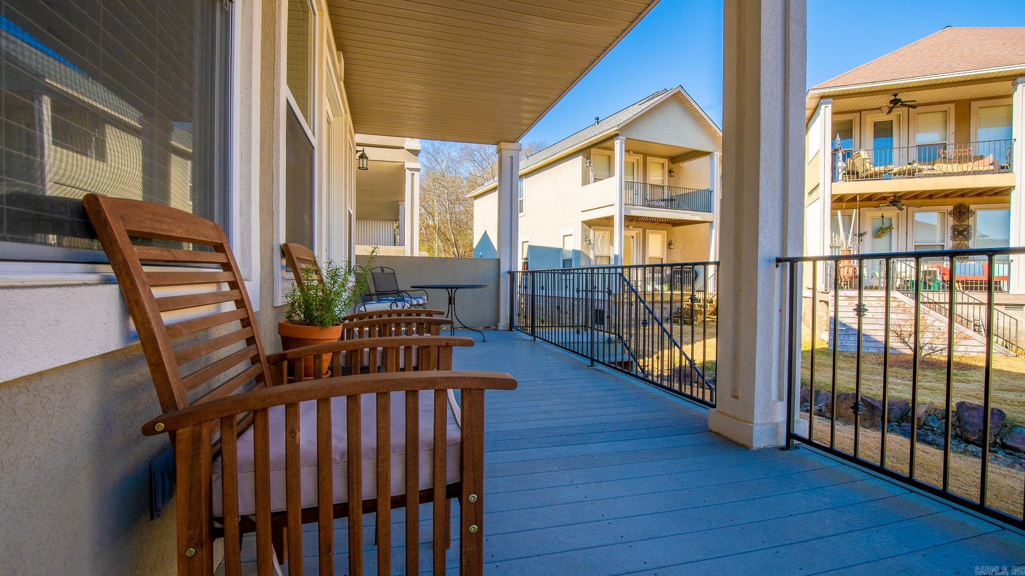 LIGHTHOUSE COVE - Residential